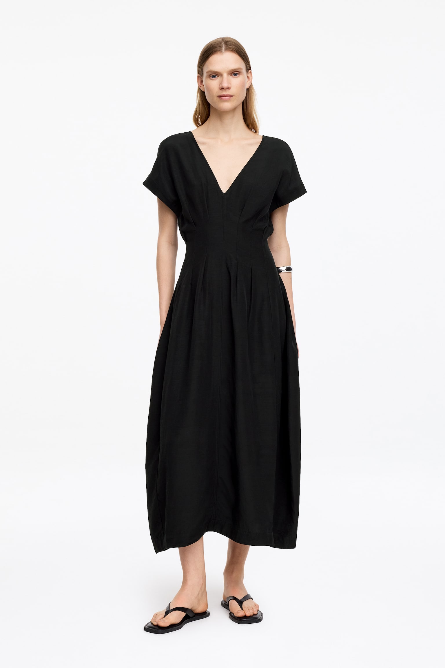 Robe à taille plissée et col en V - Noir - 1