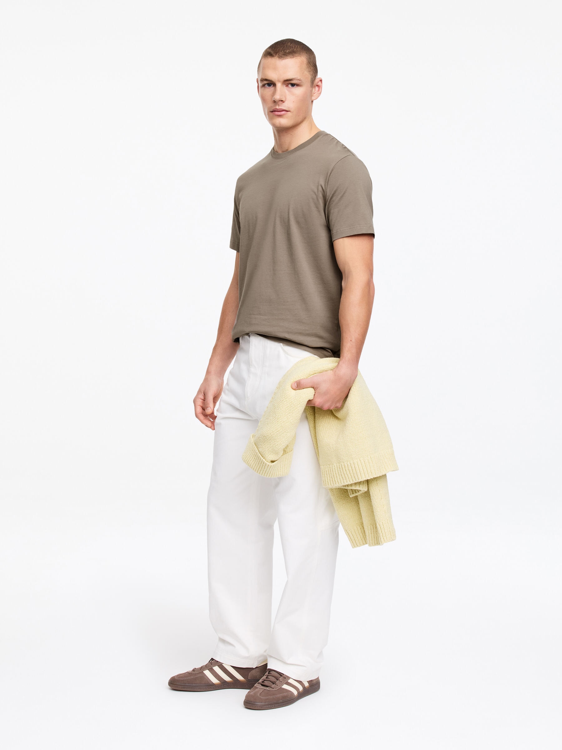 170 GSM Regular T-Shirt - Mole - Regular fit - Men - StillMedia/Lookbook - 4