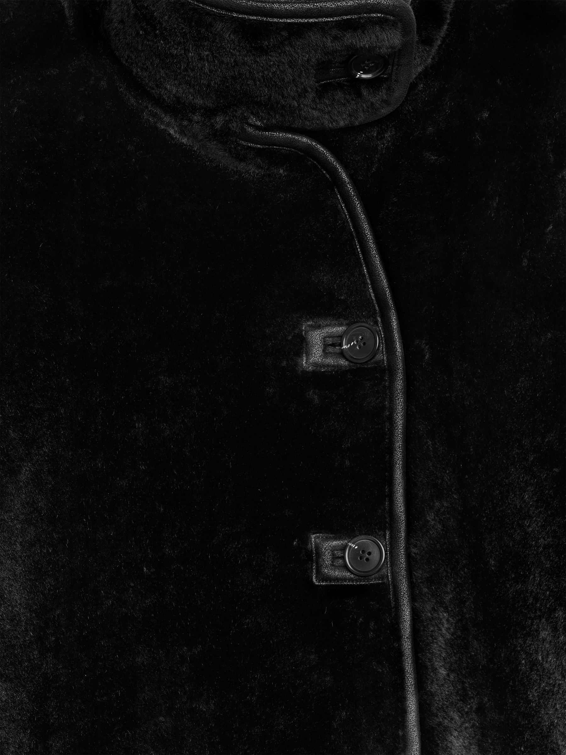 Faux Fur Jacket - Black - Relaxed fit - Women - StillMedia/DescriptiveDetail - 2