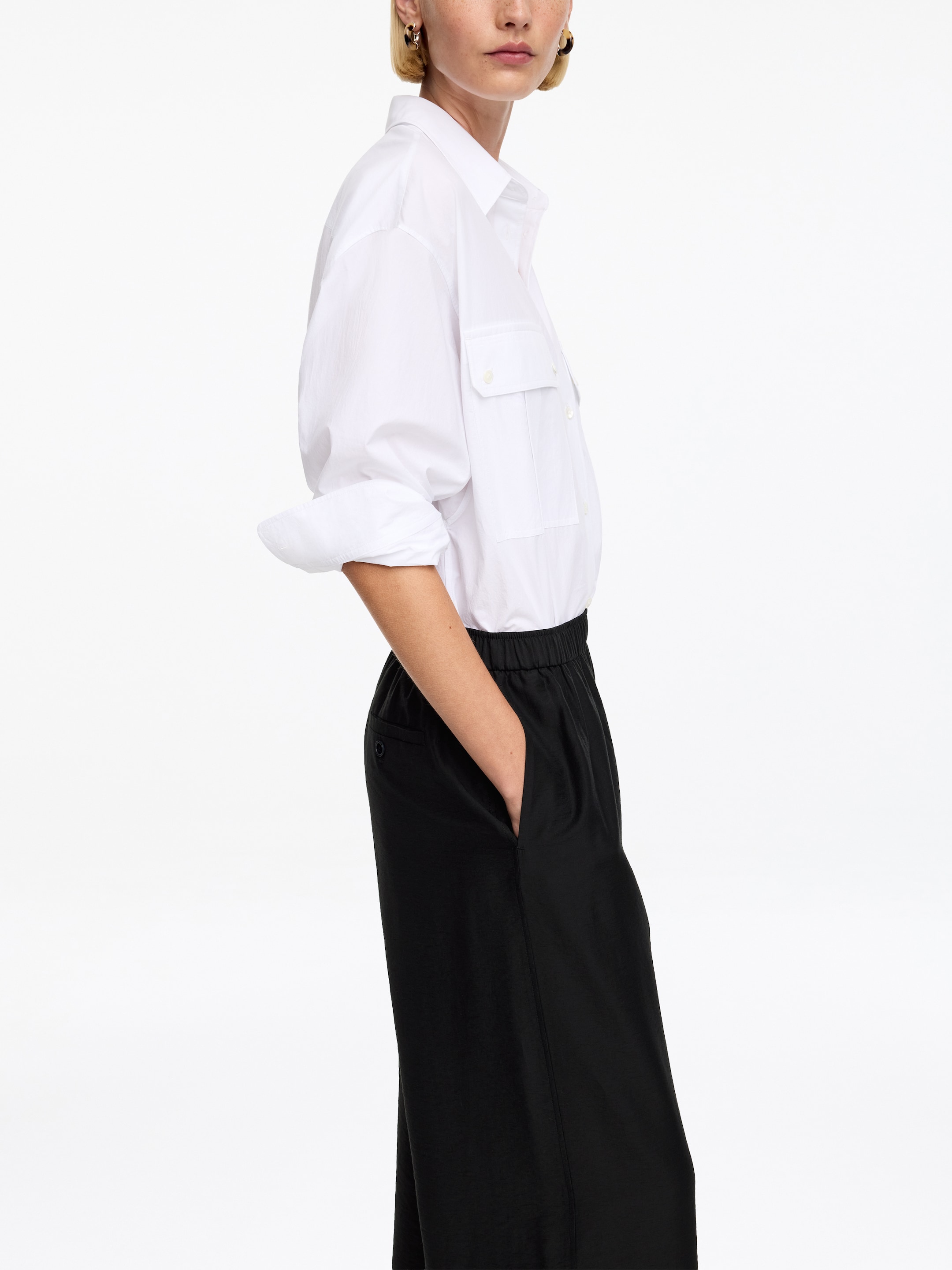 Relaxed Trousers - Black - Relaxed fit - Women - StillMedia/Lookbook - 3