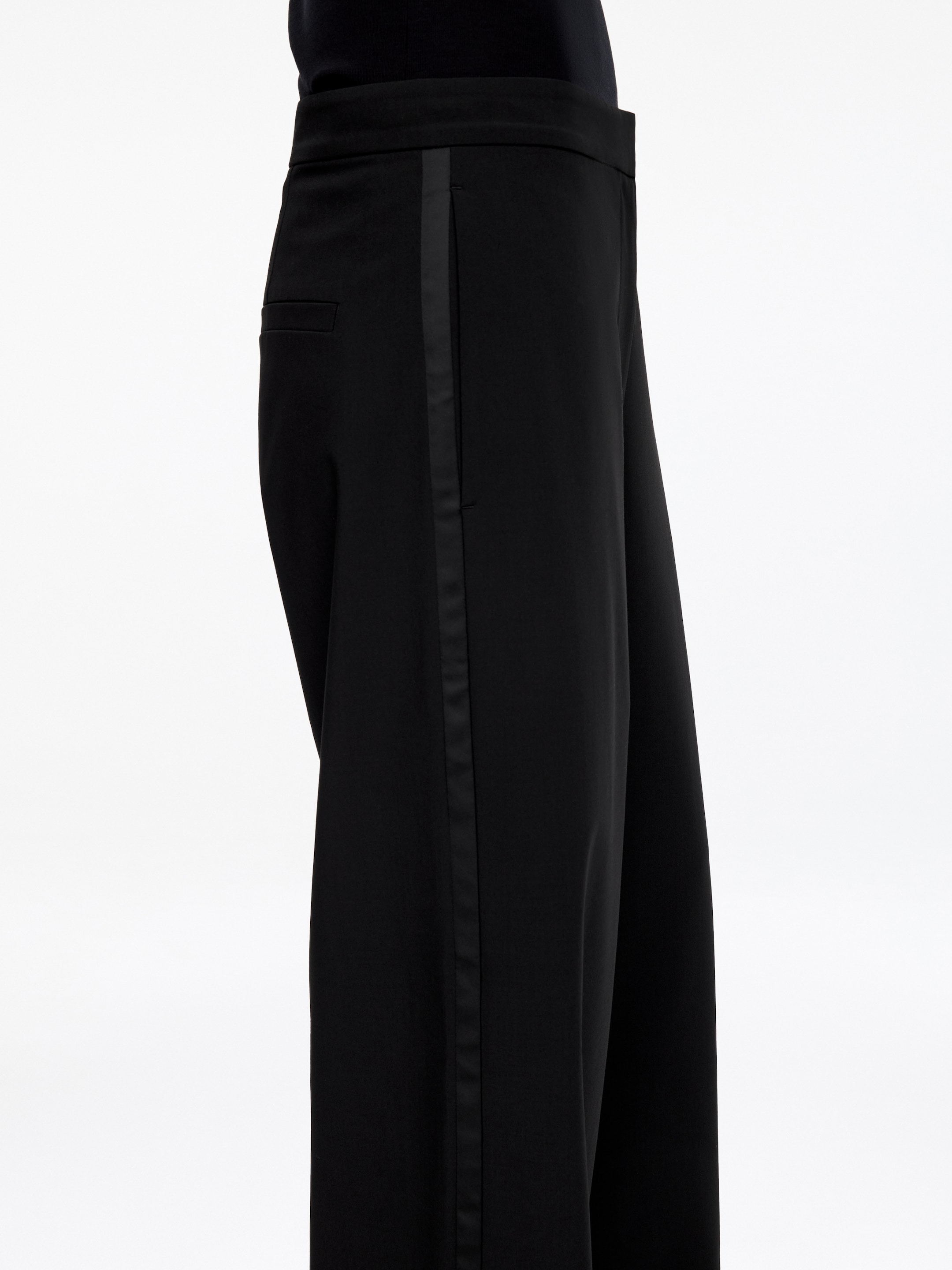 Tailored Satin-Stripe Trousers - Black - Regular fit - women - StillMedia/Lookbook - 4