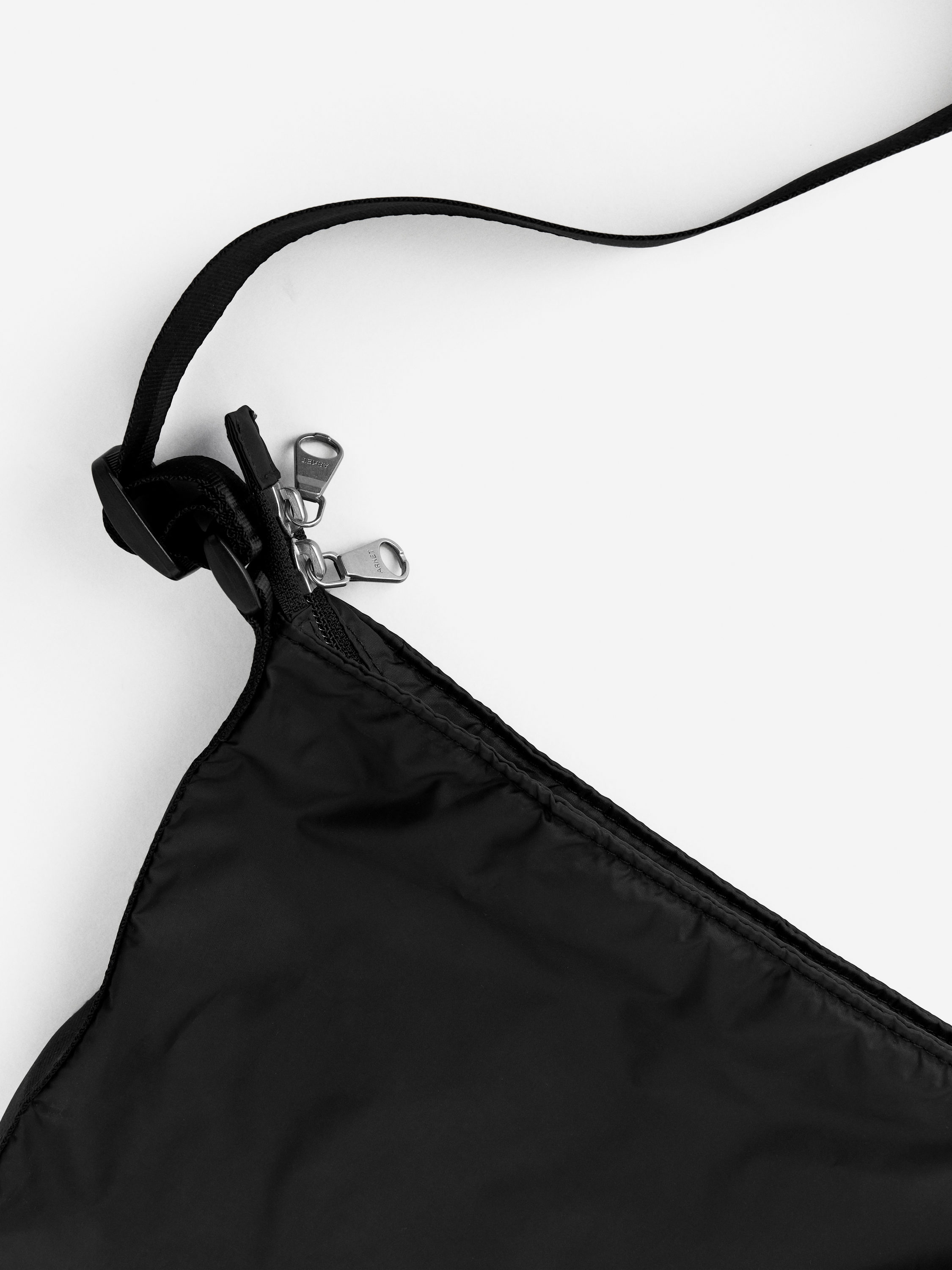 Packable Small Messenger Bag - Black - Men - StillMedia/DescriptiveDetail - 17