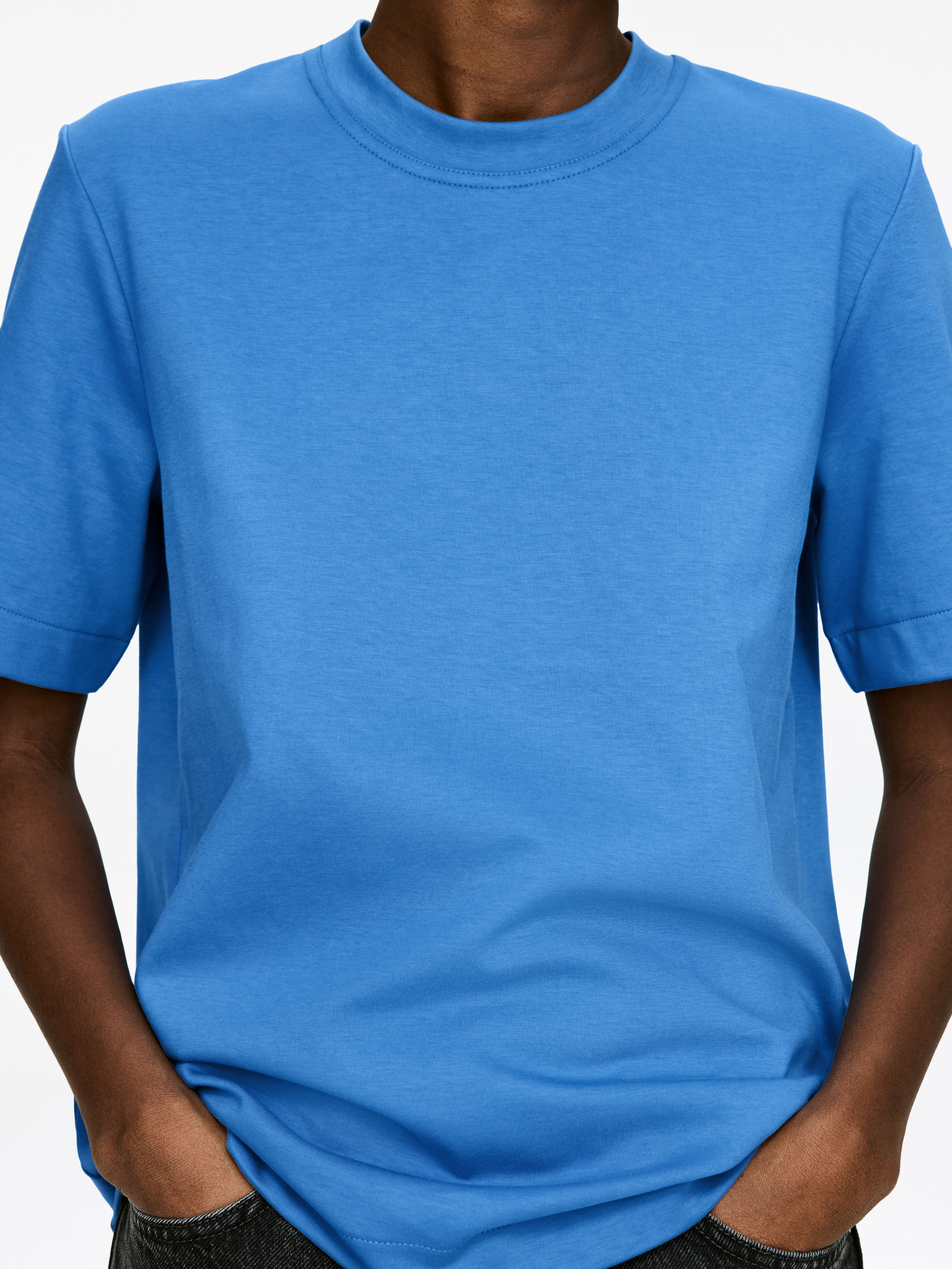 PEARL Heavyweight T-Shirt - Blue - Regular fit - Women - StillMedia/Lookbook - 4