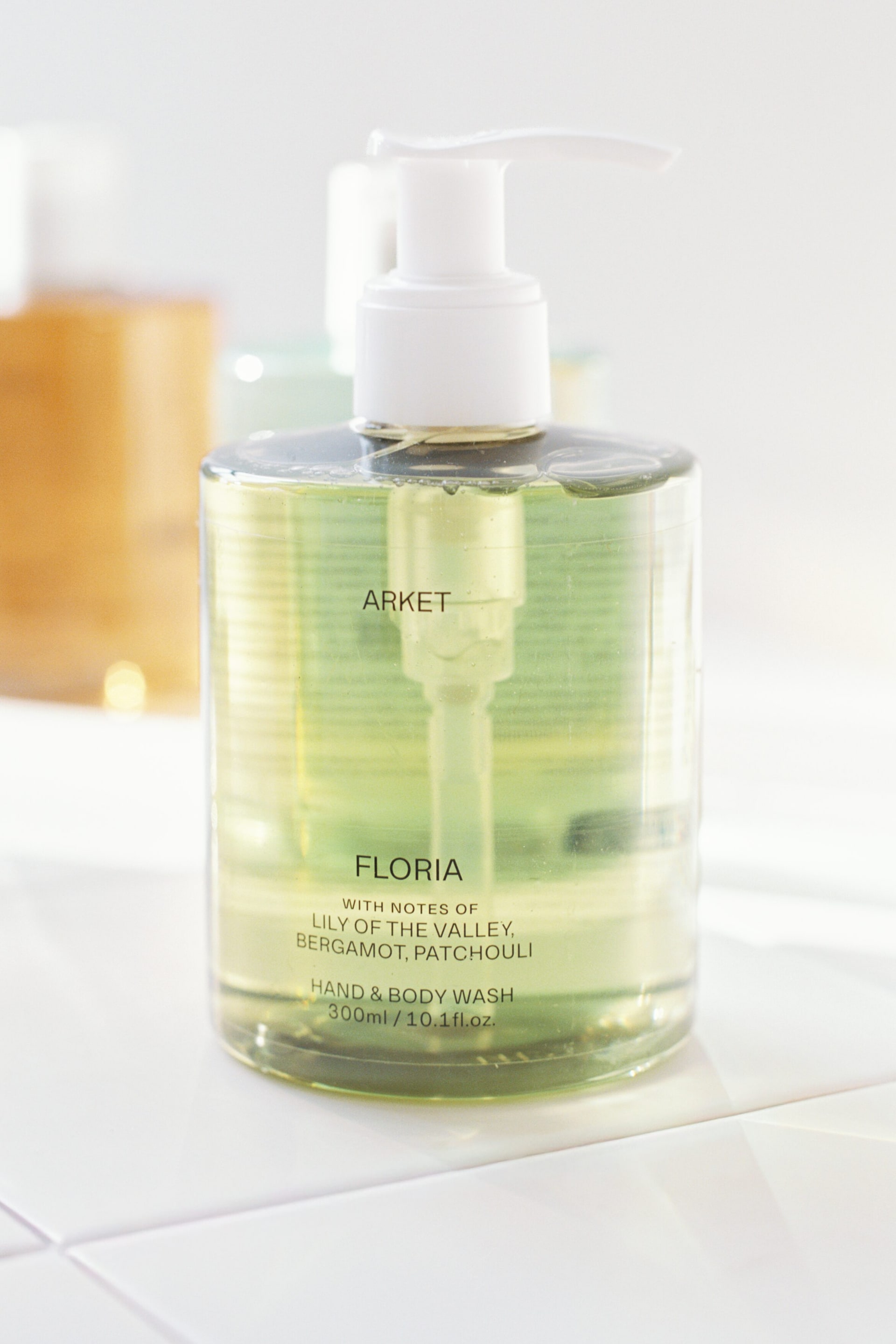Größeres Bild ansehen: Hand- und Körperwaschgel, 300 ml - Floria - Home All | H&M DE 1
