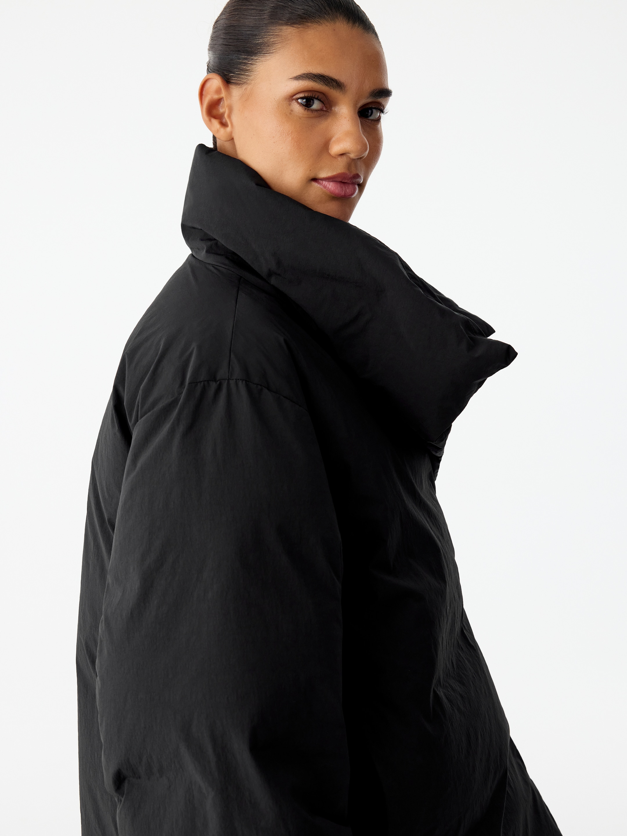 Upcycled Down High-Collar Jacket - Black - Regular fit - women - StillMedia/Lookbook - 16