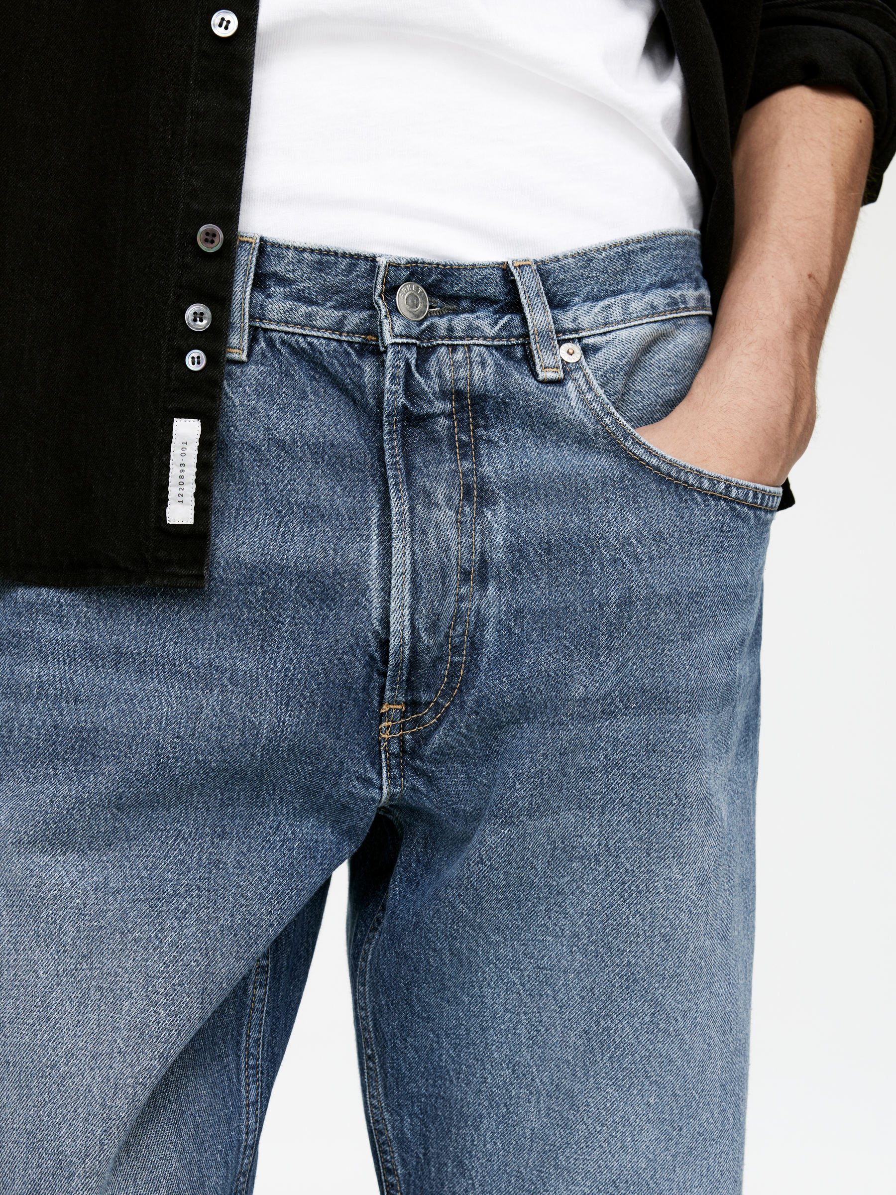 OCEAN Loose Straight Jeans - Mid Blue - Loose fit - Men - StillMedia/Lookbook - 6