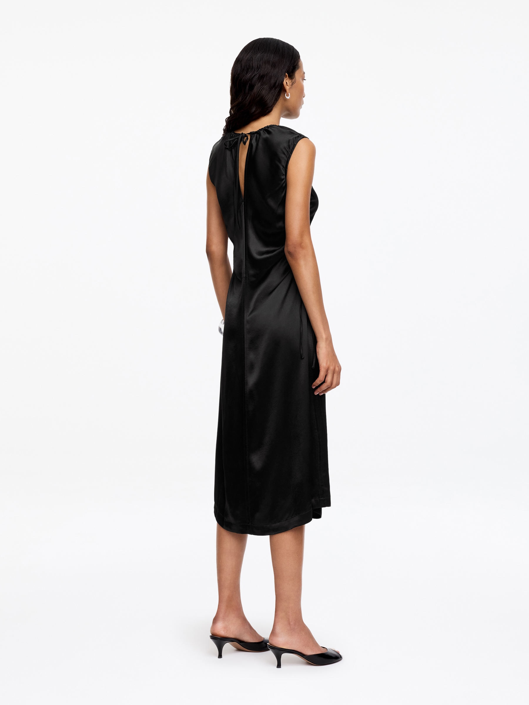 Satin Dress - Black - Slim fit - Women - StillMedia/Lookbook - 4