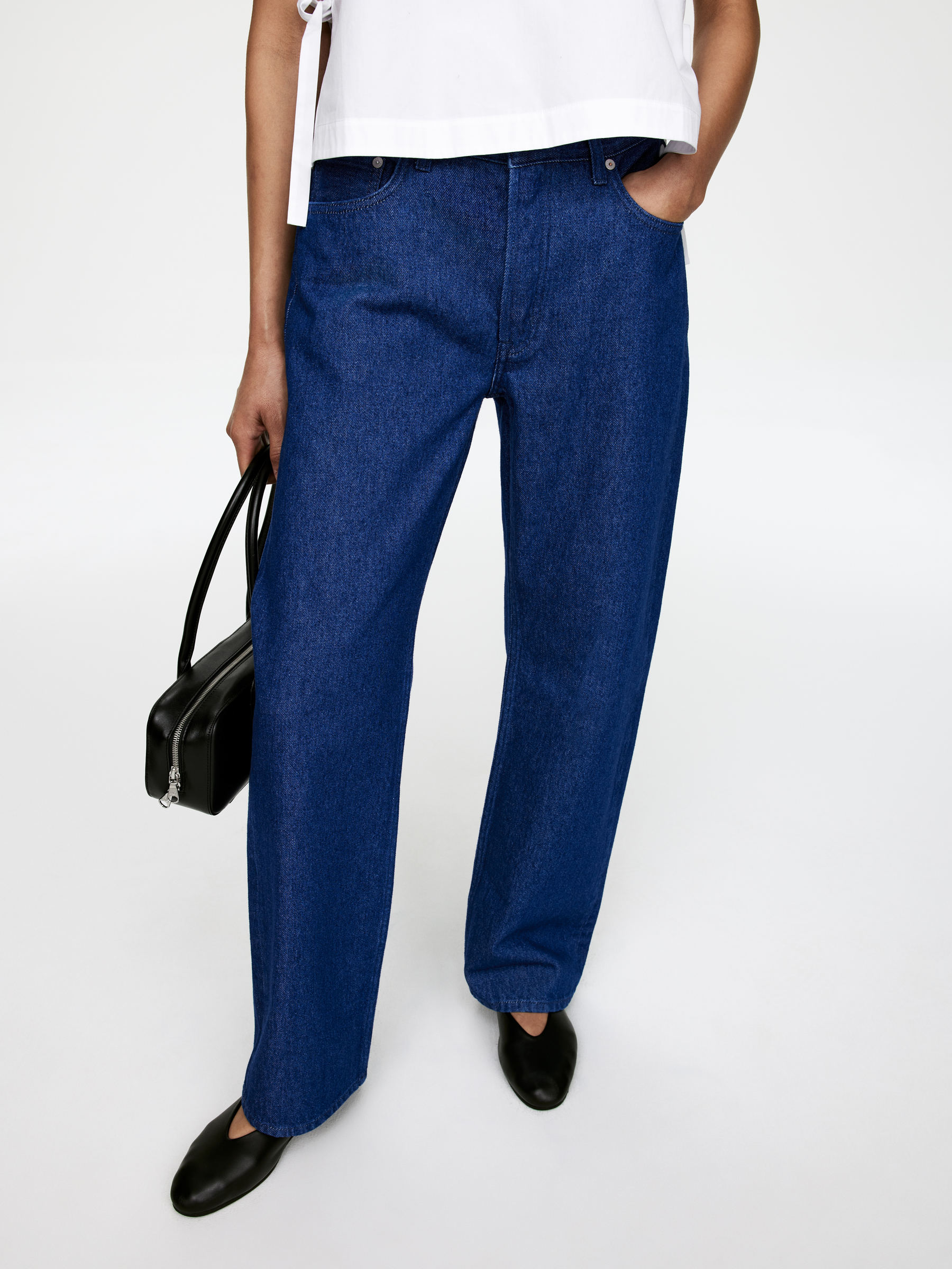 SHORE Boyfriend Jeans - Blue - Relaxed fit - Women - StillMedia/Lookbook - 6