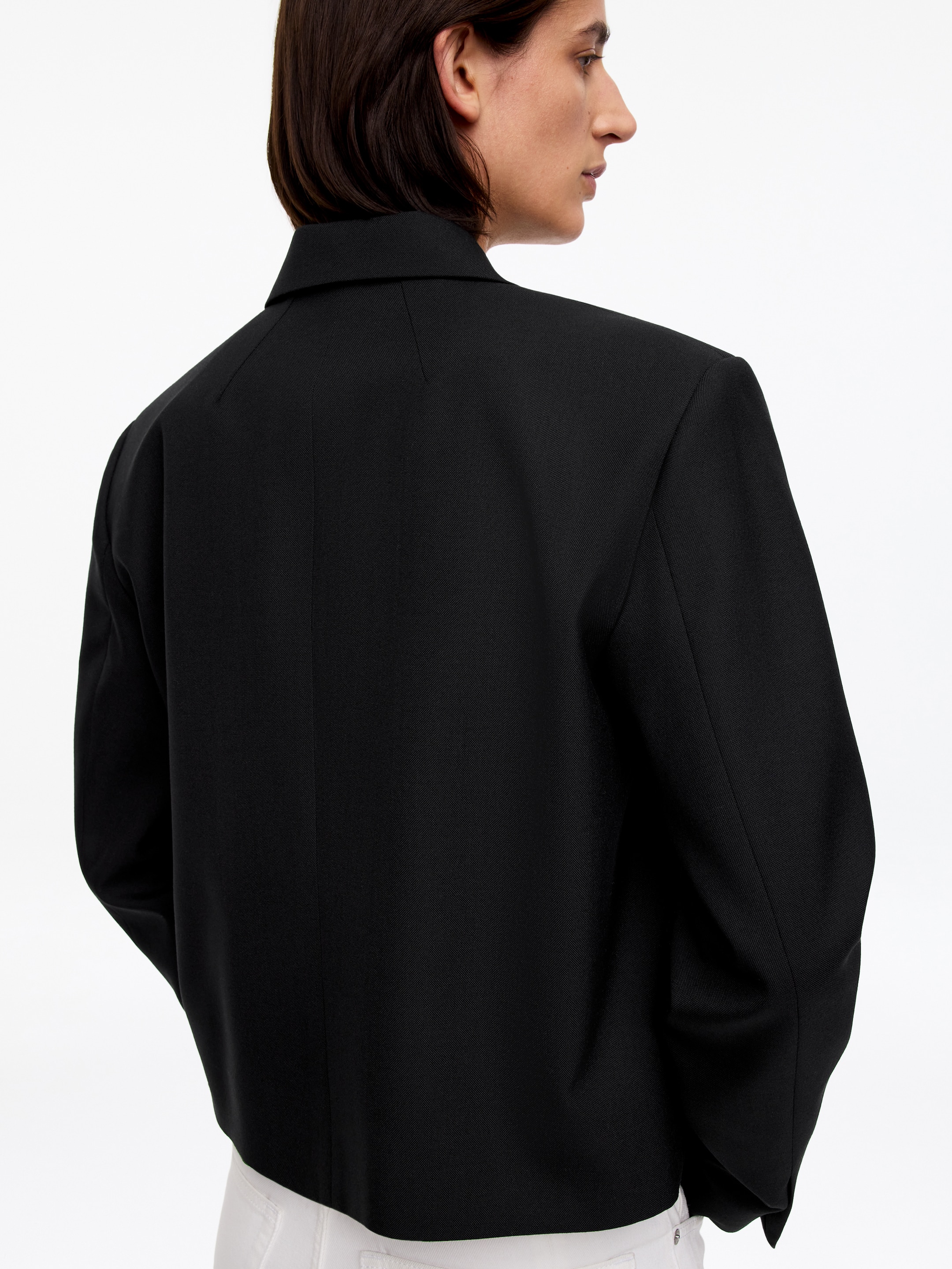 Kurzer Wollblazer - Schwarz - Regular Fit - Women - StillMedia/Lookbook - 4