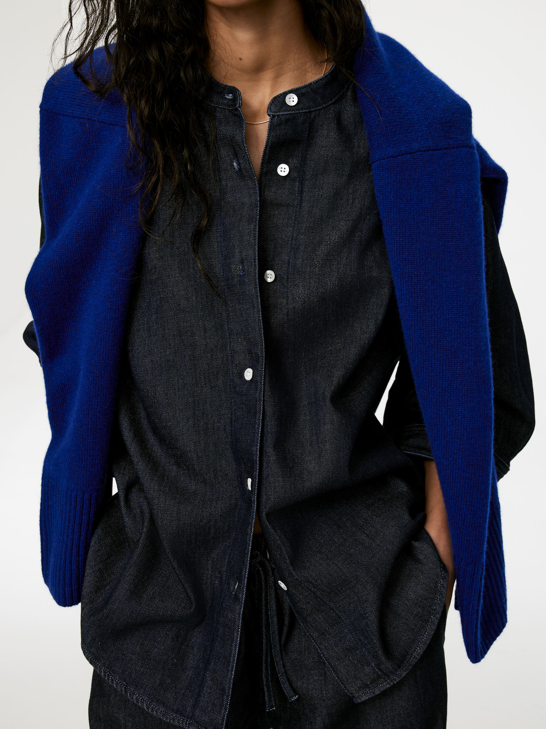 Raw Denim Shirt - Dark Blue - Regular fit - Women - StillMedia/Lookbook - 11