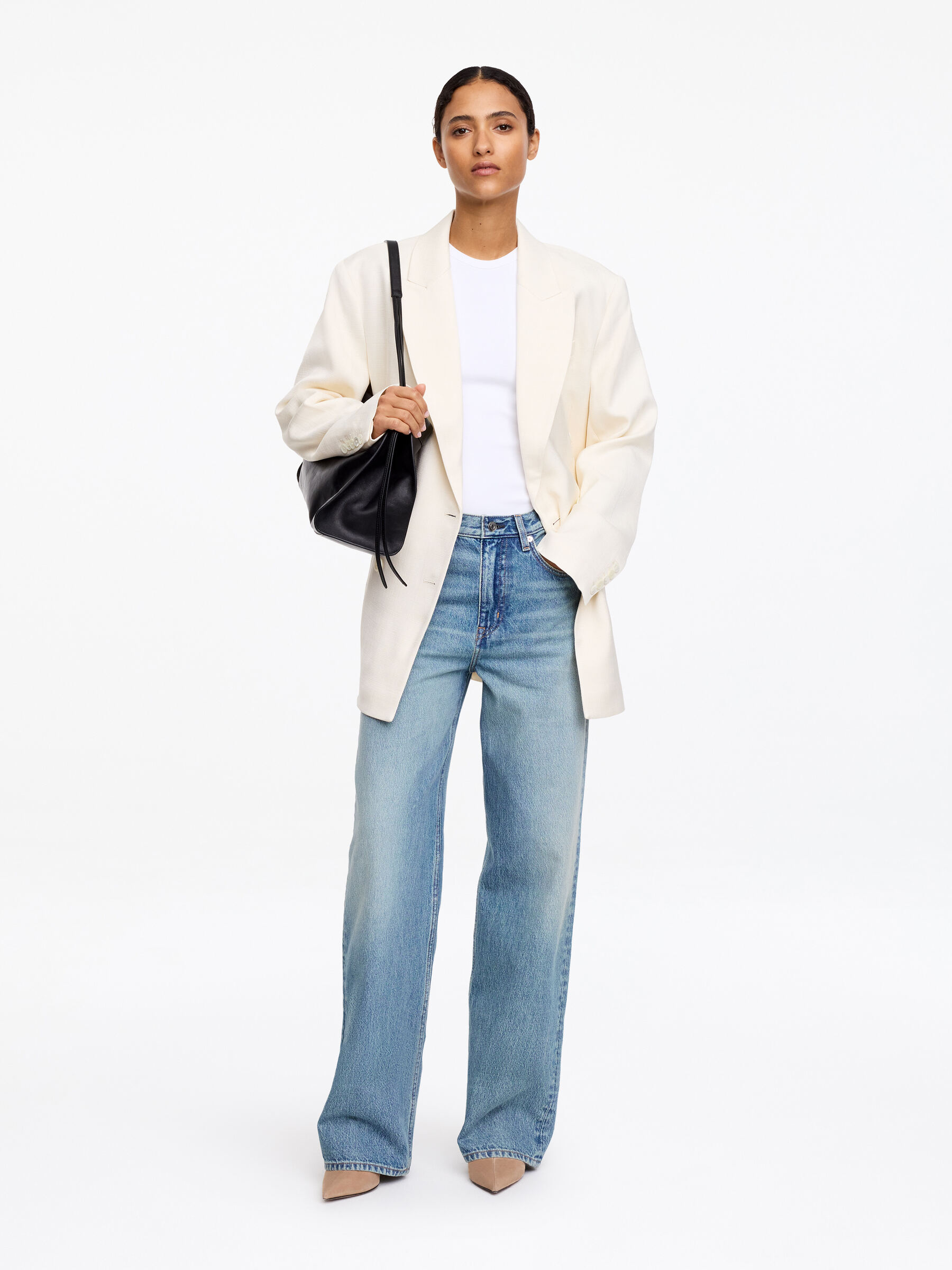 CORAL Wide Jeans - Light Blue - Relaxed fit - Women - StillMedia/Lookbook - 4