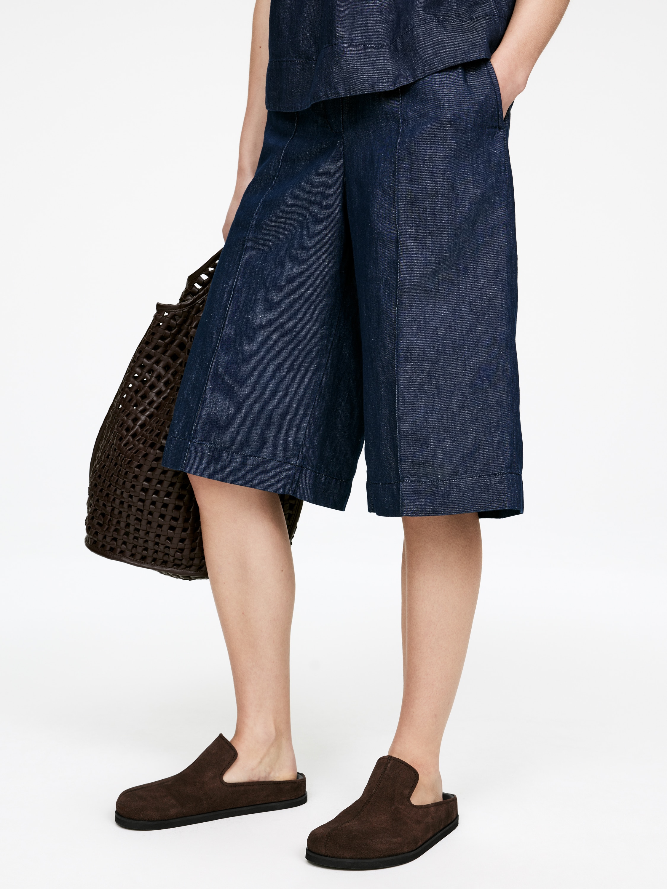 Mule aus Veloursleder - Braun