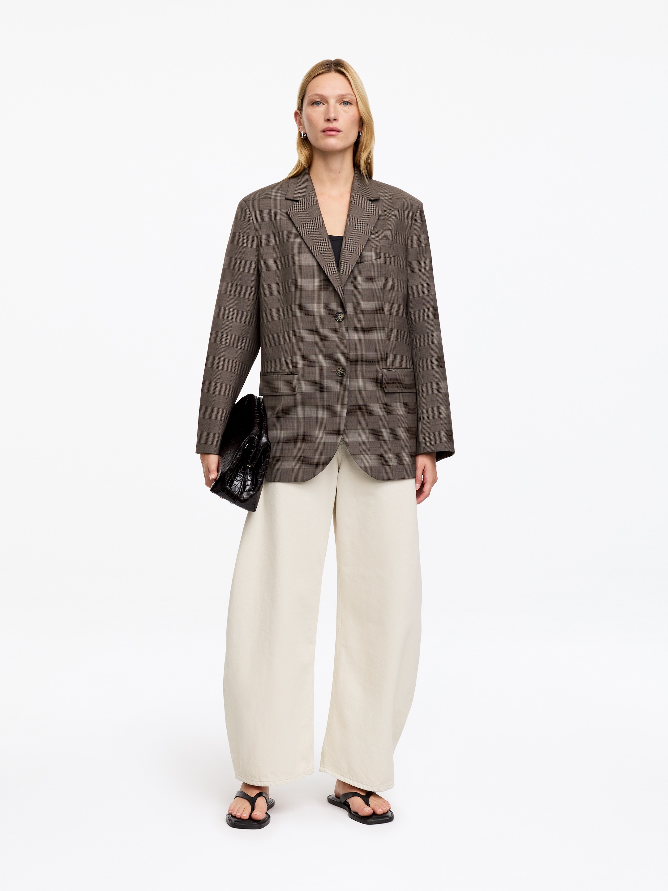 Peony Barrel Jeans - Off-white - Relaxed fit - women - StillMedia/Lookbook - 3