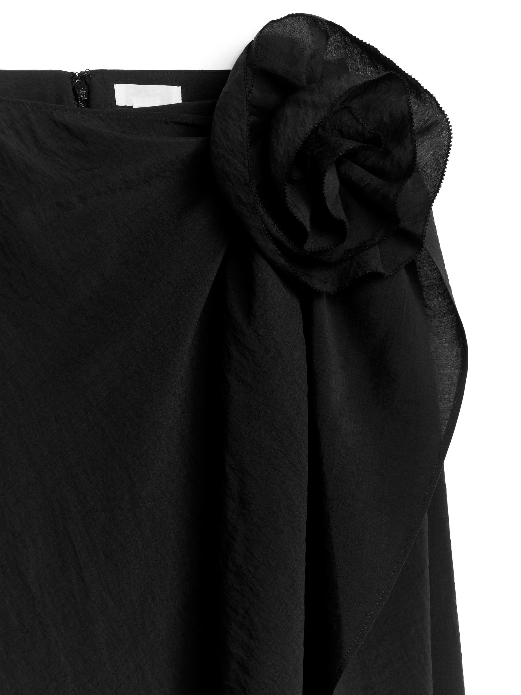 Rose-Detail Wrap Skirt - Black - Regular fit - Women - StillMedia/DescriptiveDetail - 1