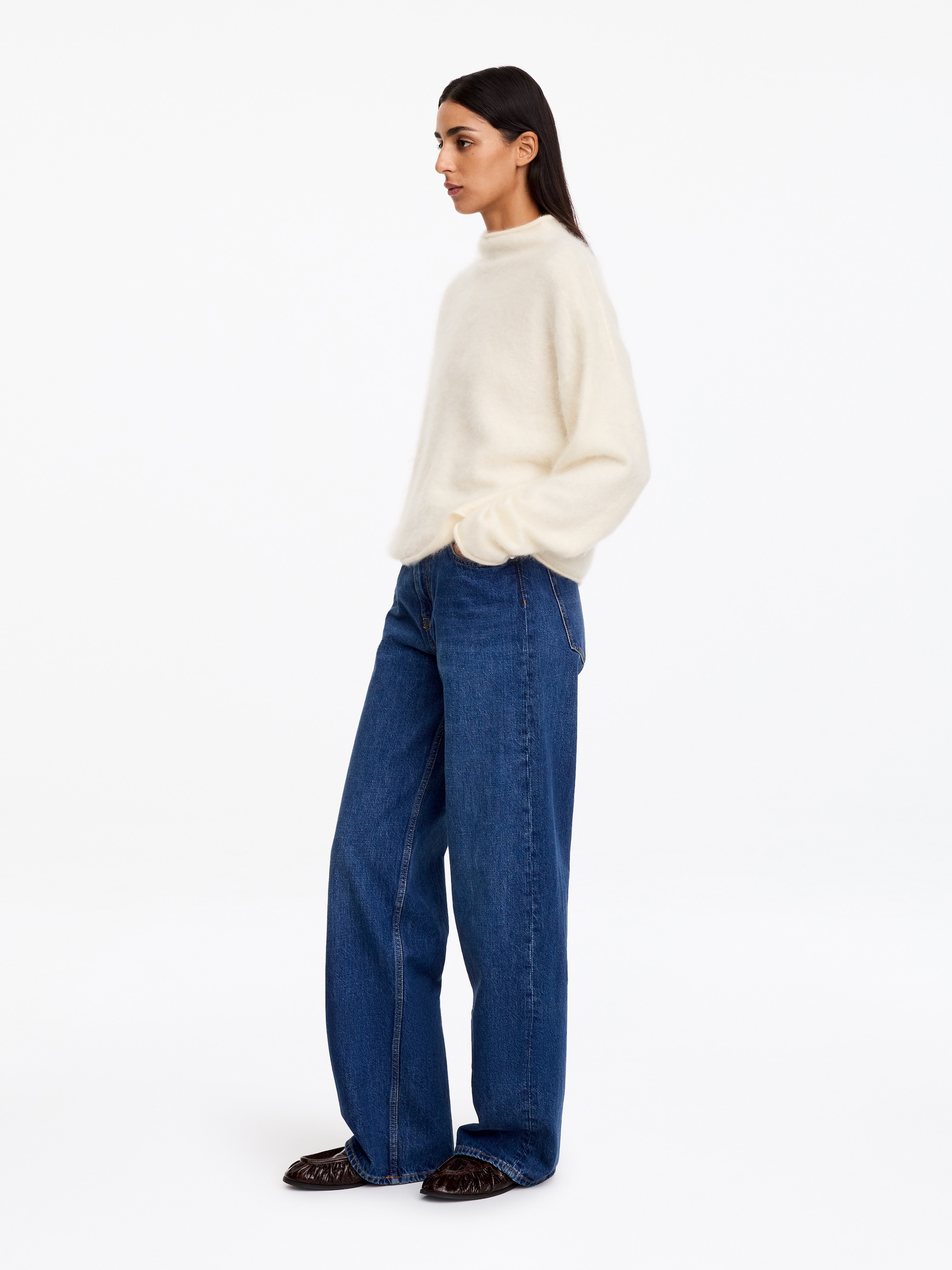 Rollkragenpullover aus reinem Kaschmir - Cremeweiß - Relaxed Fit - women - StillMedia/Lookbook - 2