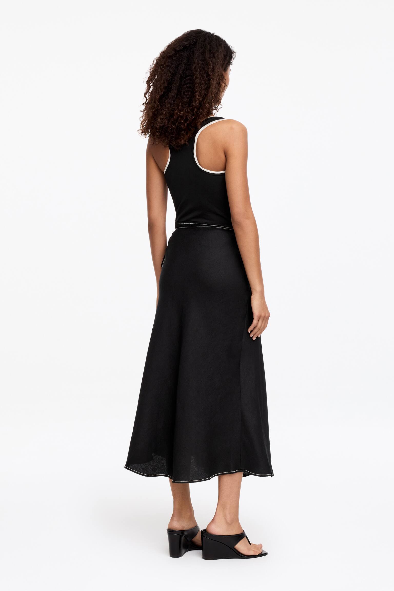 Omslagsskjørt i lin - Black/Rød - 3