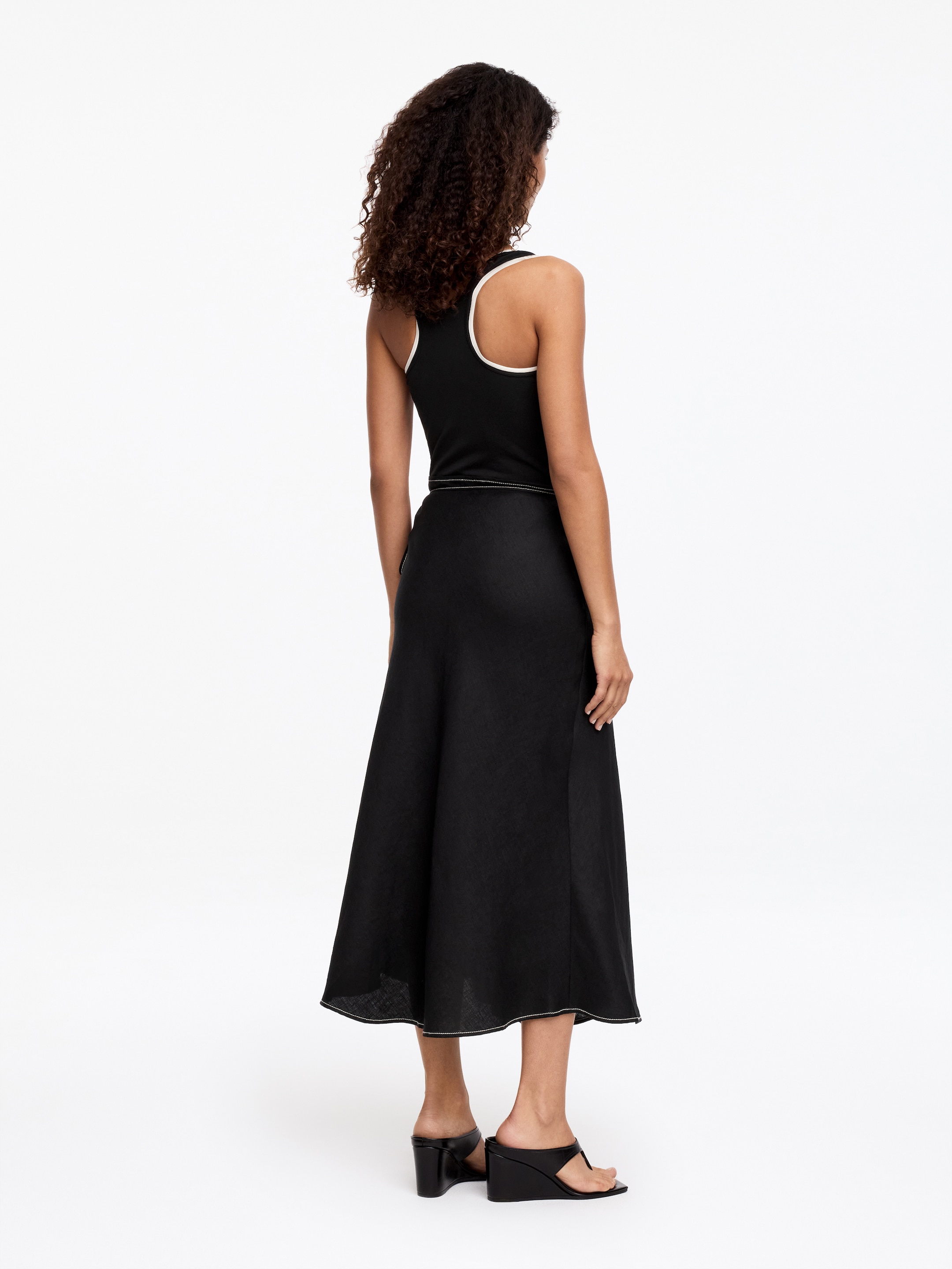 Linen Wrap Skirt - Black - Regular fit - Women - StillMedia/Lookbook - 2