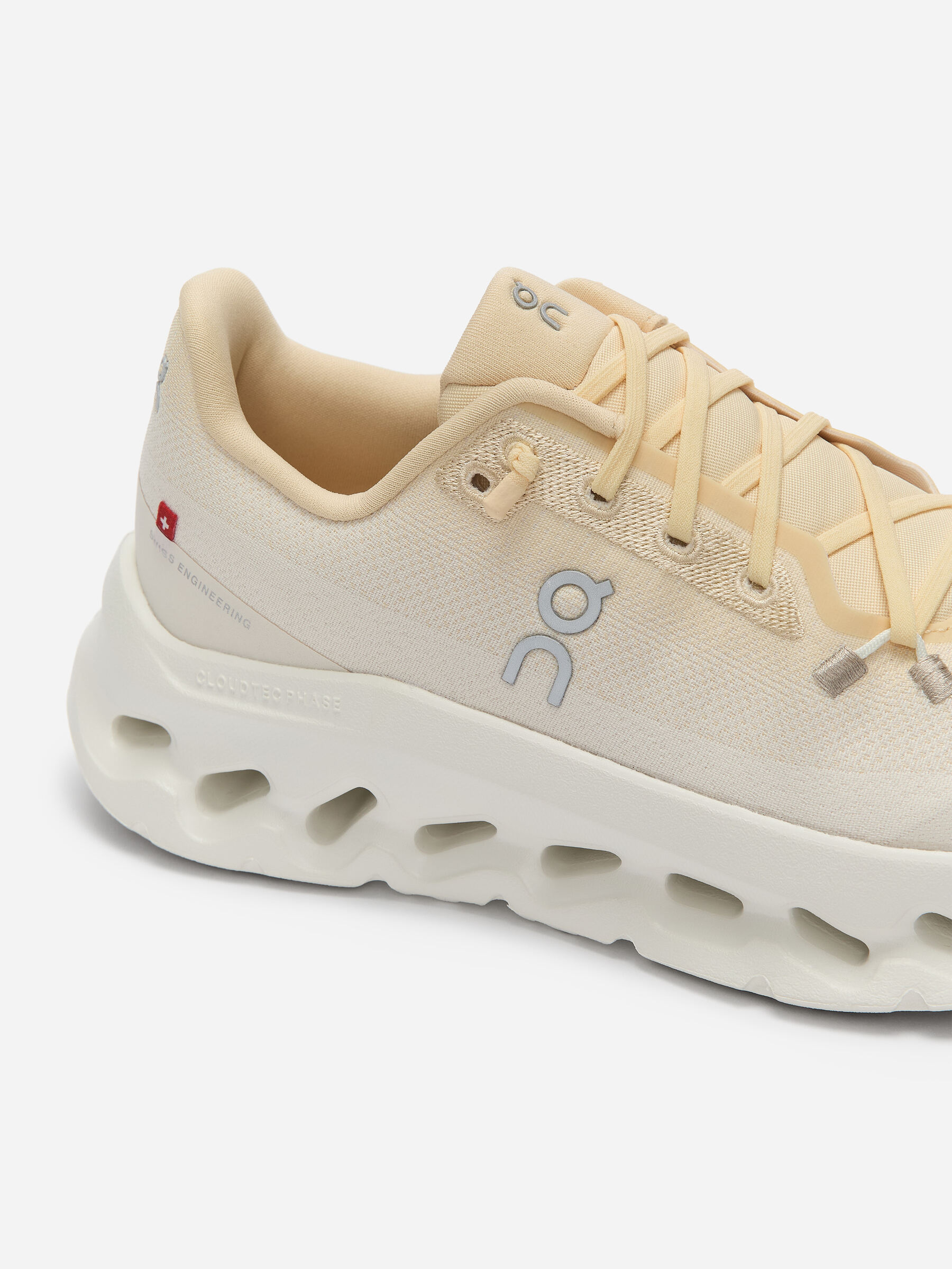 ON Cloudtilt Trainers - Yellow - Women - StillMedia/DescriptiveDetail - 5