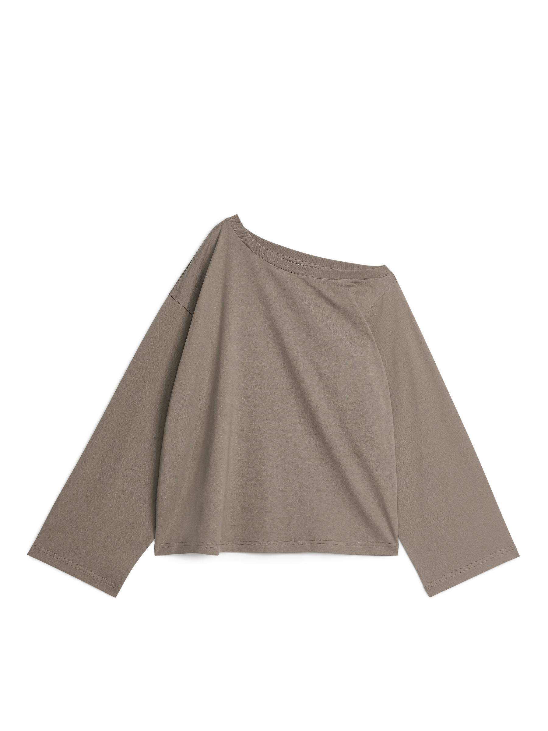 T-Shirt mit asymmetrischem Ausschnitt - Taupe - Oversize - Damen - StillMedia/DescriptiveStillLife - 1