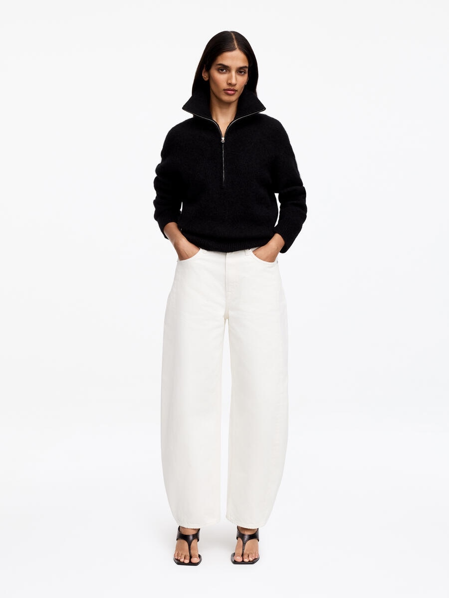 ARKET Women's  Bloom Barrel Jeans White,  size 32