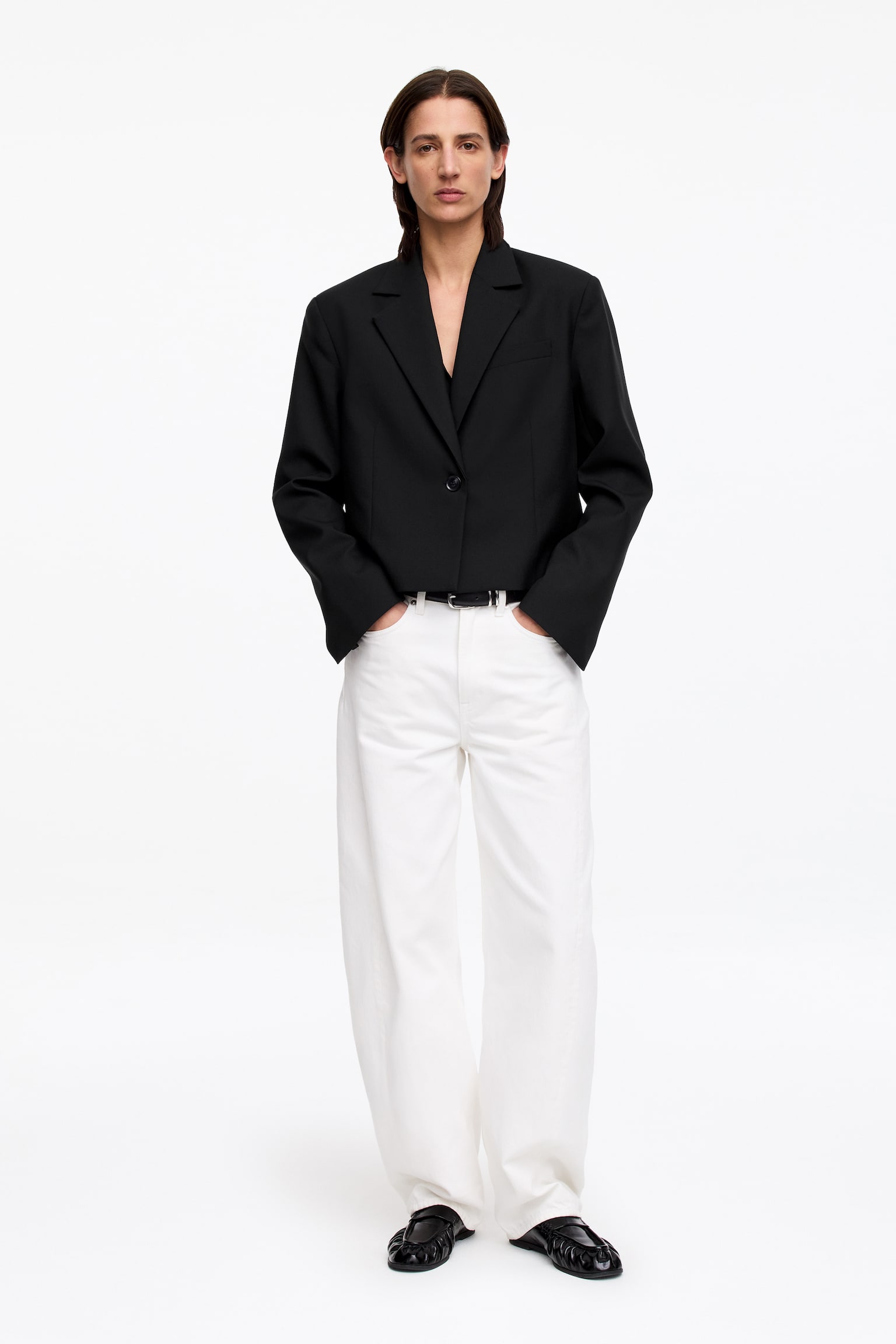 Krótka wełniana marynarka - Czarny - 1