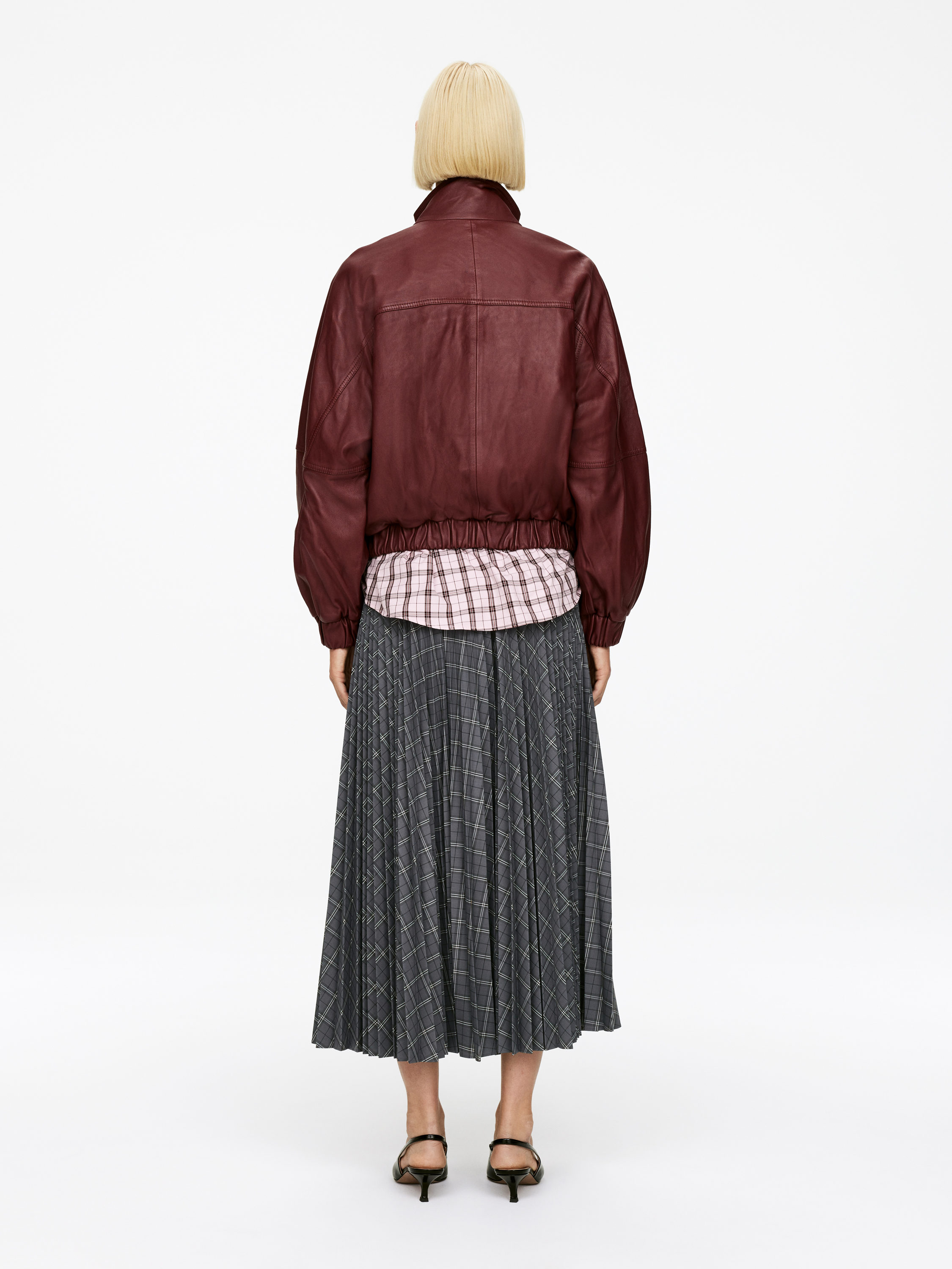 Pleated Skirt - Grey/Checkered - Regular fit - Women - StillMedia/Lookbook - 4