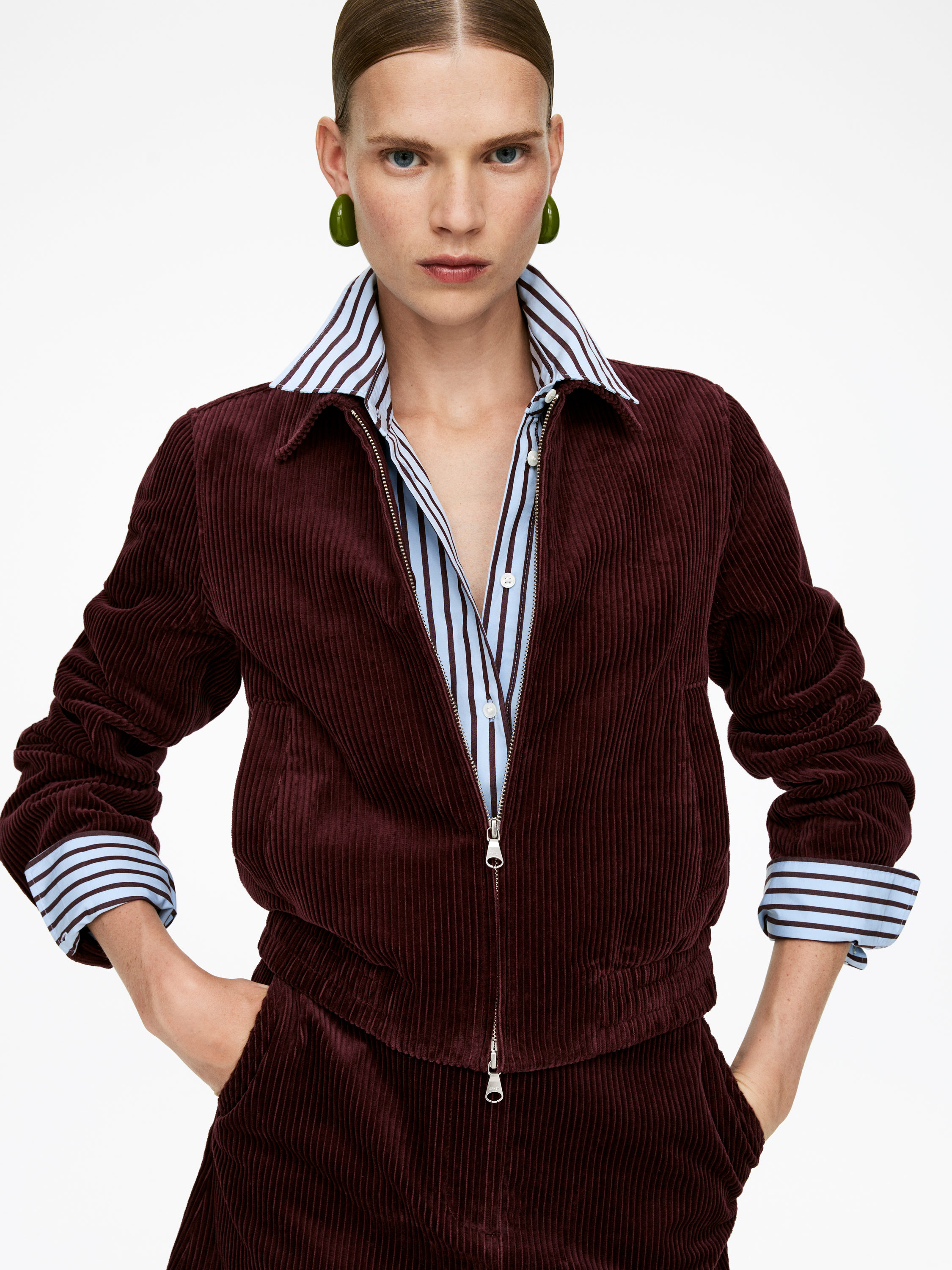 Corduroy Overshirt - Burgundy - Regular fit - Women - StillMedia/Lookbook - 5