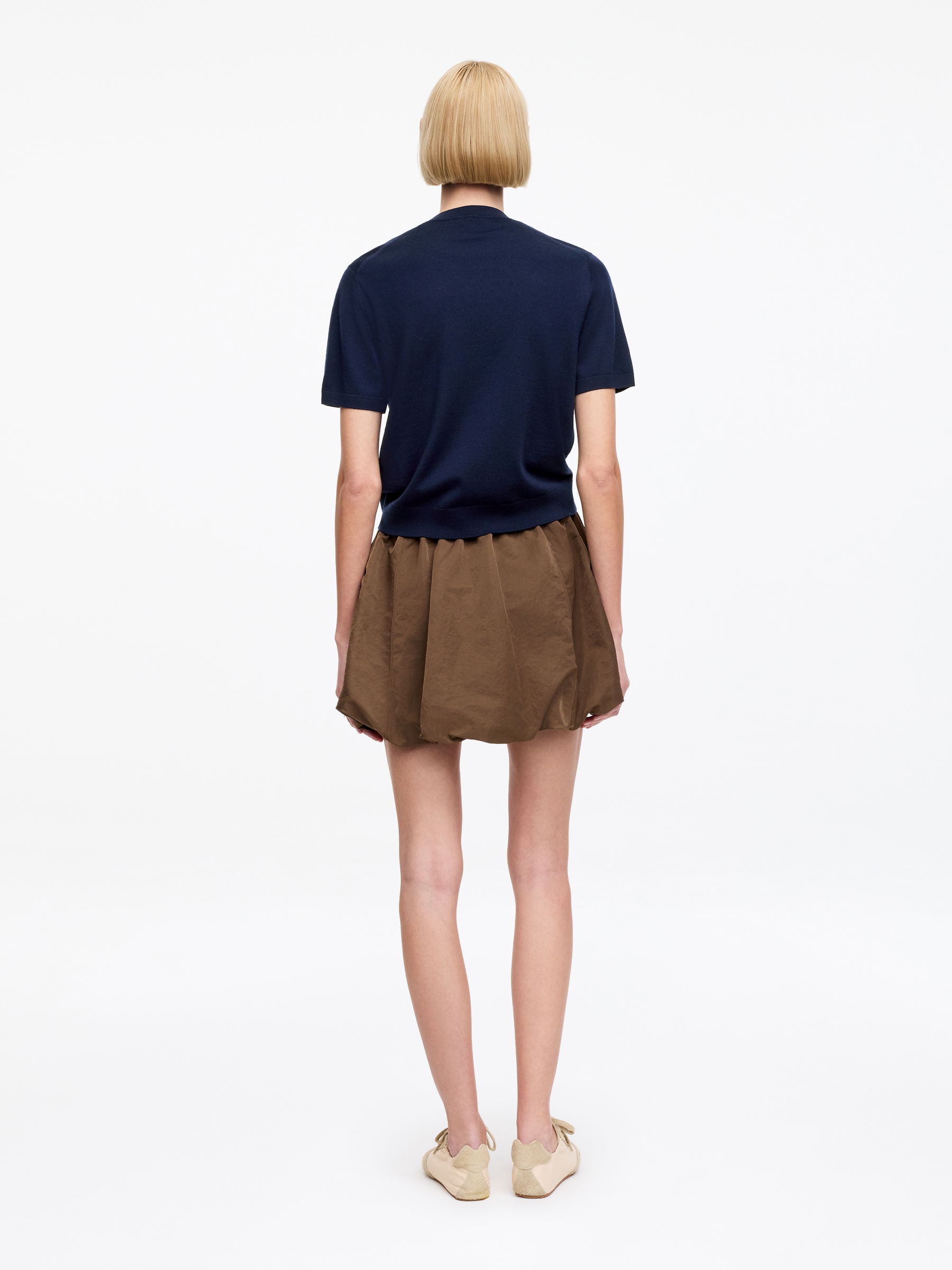 Dzianinowy T-shirt z wełny merynosów - Ciemnoniebieski - Fason normalny - Women - StillMedia/Lookbook - 4