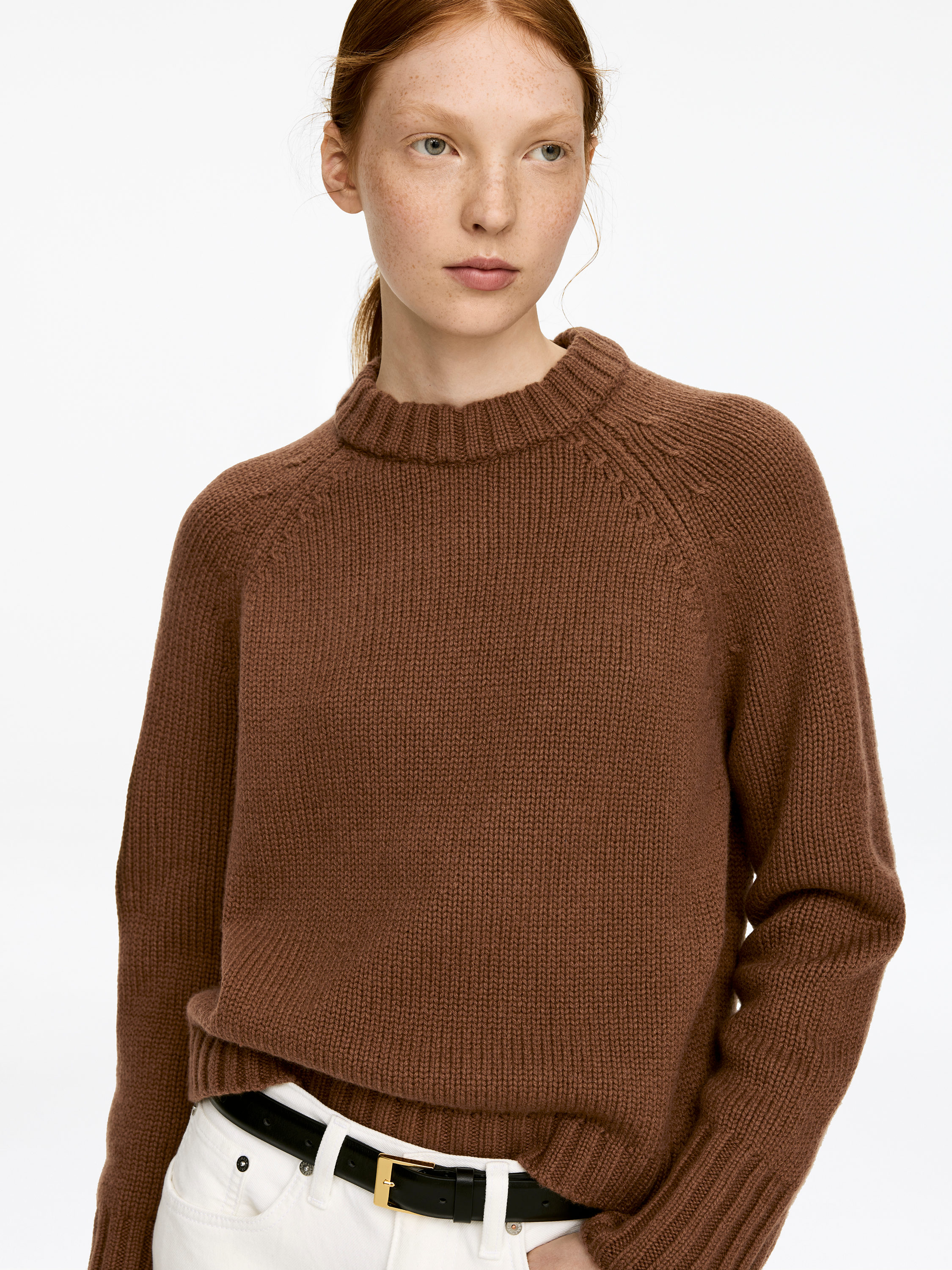 Chunky Pure Cashmere Jumper​ - Brown - Loose fit - Women - StillMedia/Lookbook - 6