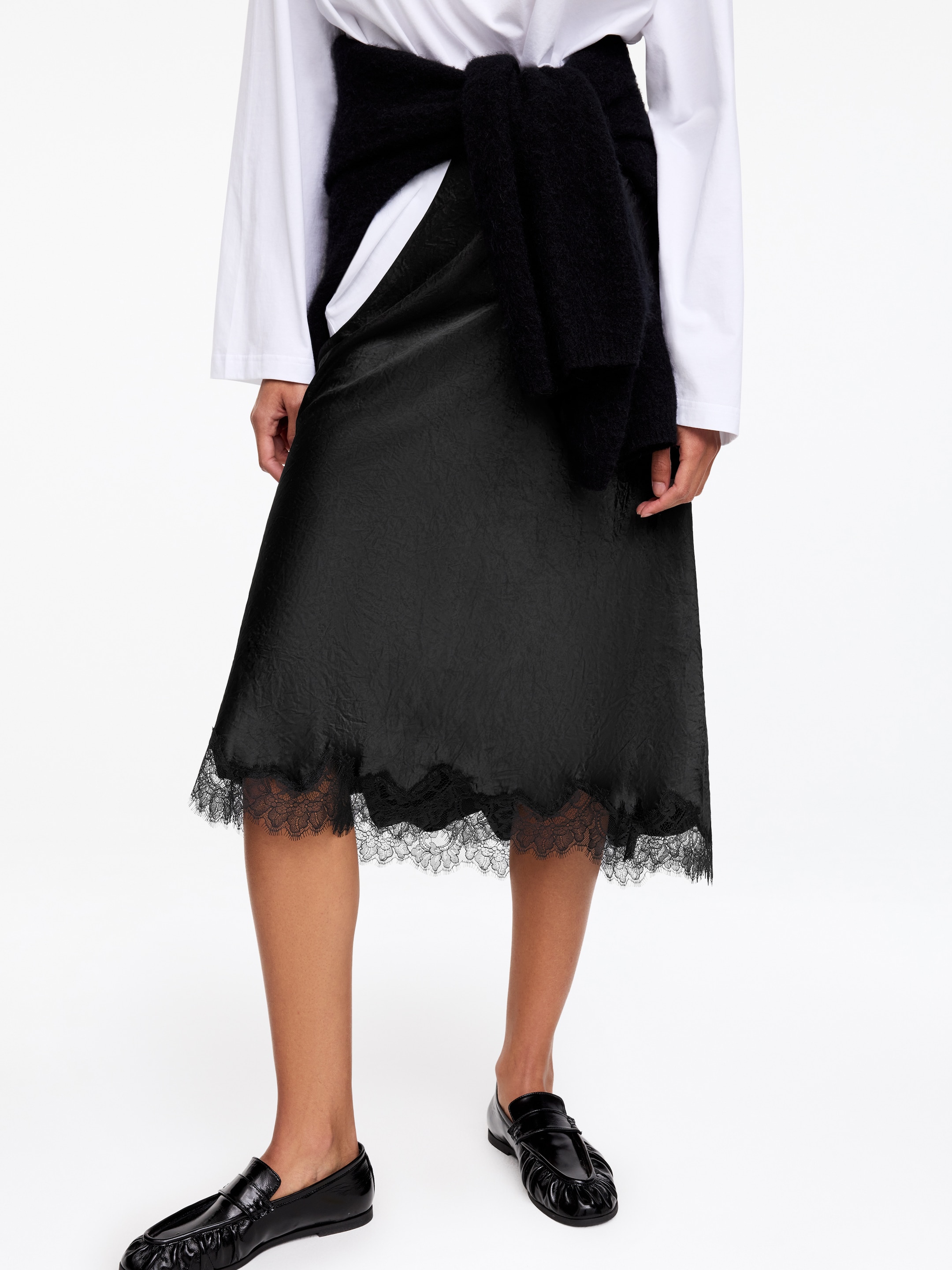 Lace-Detail Satin Skirt - Black - Regular fit - Women - StillMedia/Lookbook - 9
