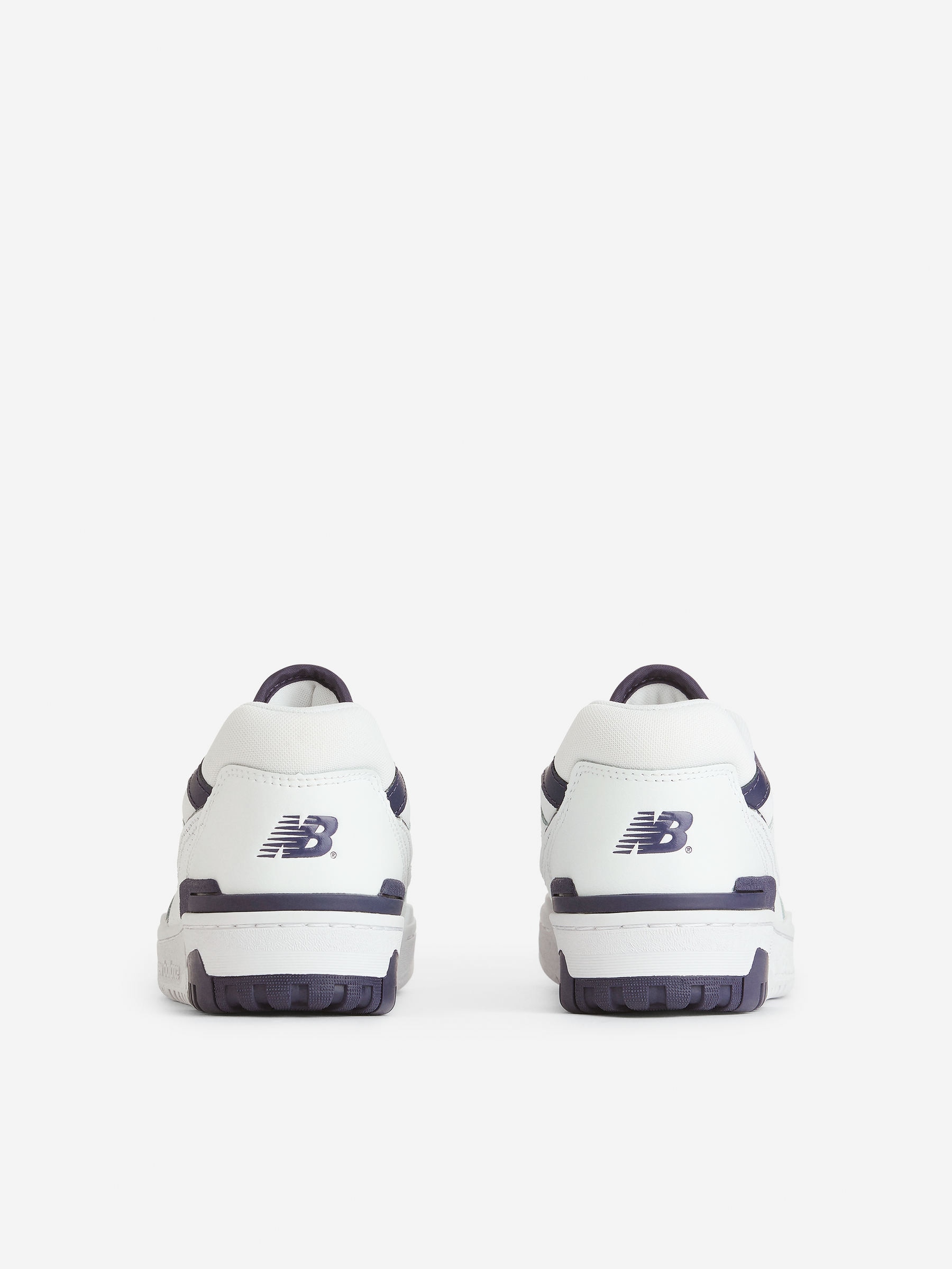 New Balance 550 Trainers - White/Navy - Women - StillMedia/DescriptiveStillLife - 5