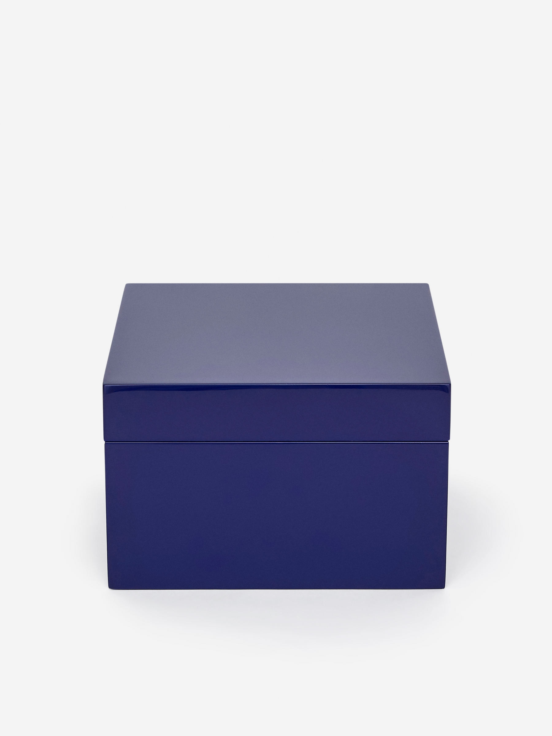 Lacquered Box 17 x 17 cm - Bright Blue - Homeware - StillMedia/DescriptiveStillLife - 3