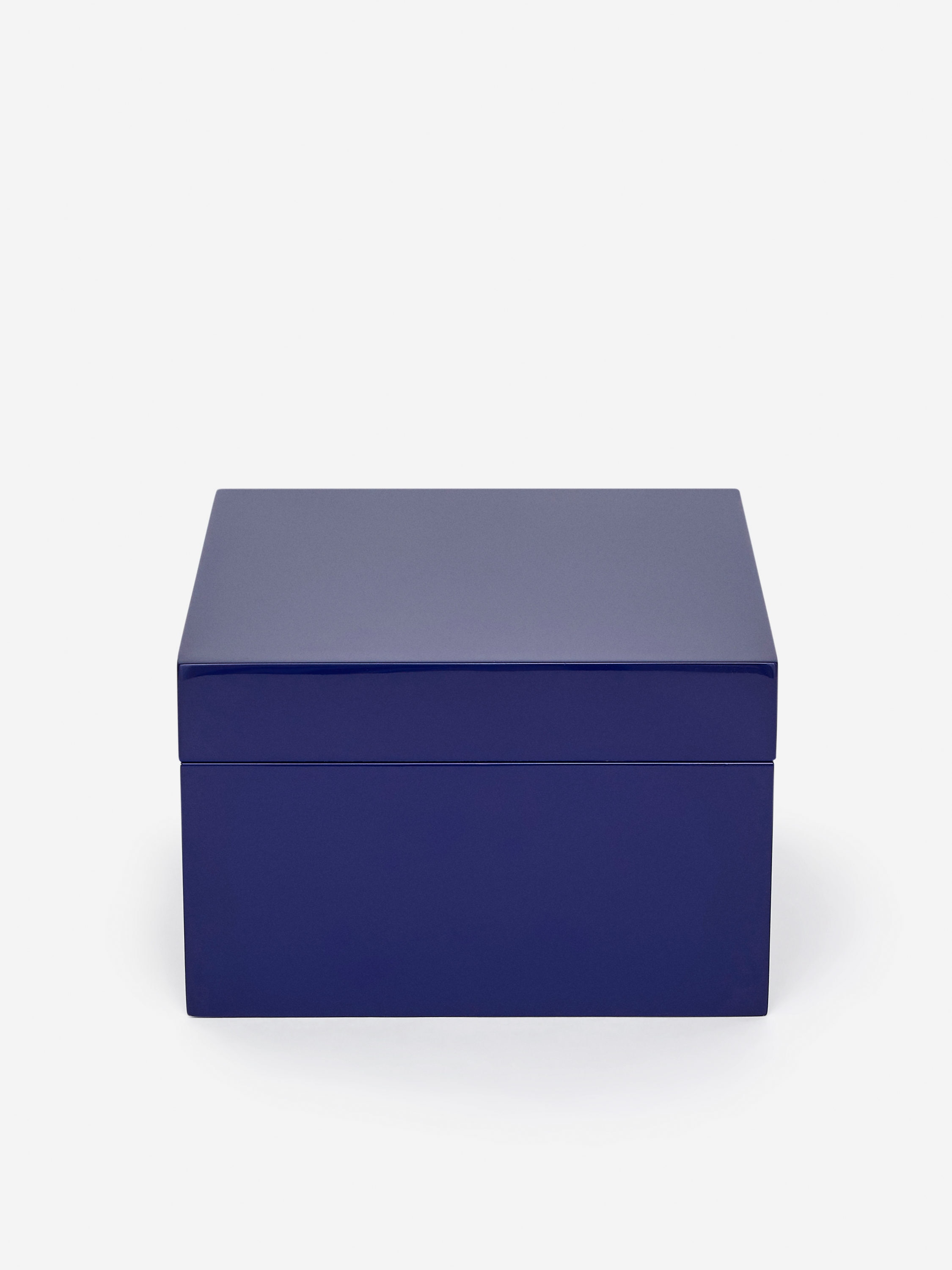 Lacquered Box 17 x 17 cm - Bright Blue - Homeware - StillMedia/DescriptiveStillLife - 3