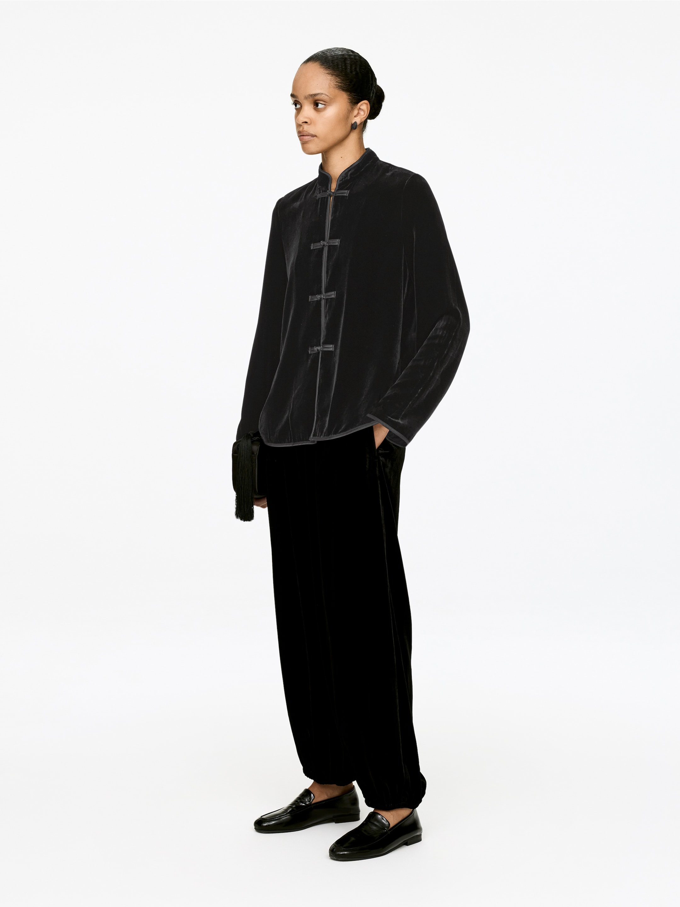 Προβολή μεγαλύτερης εικόνας: Βελούδινο Πουκάμισο - Black - Ladies | H&M GR 2