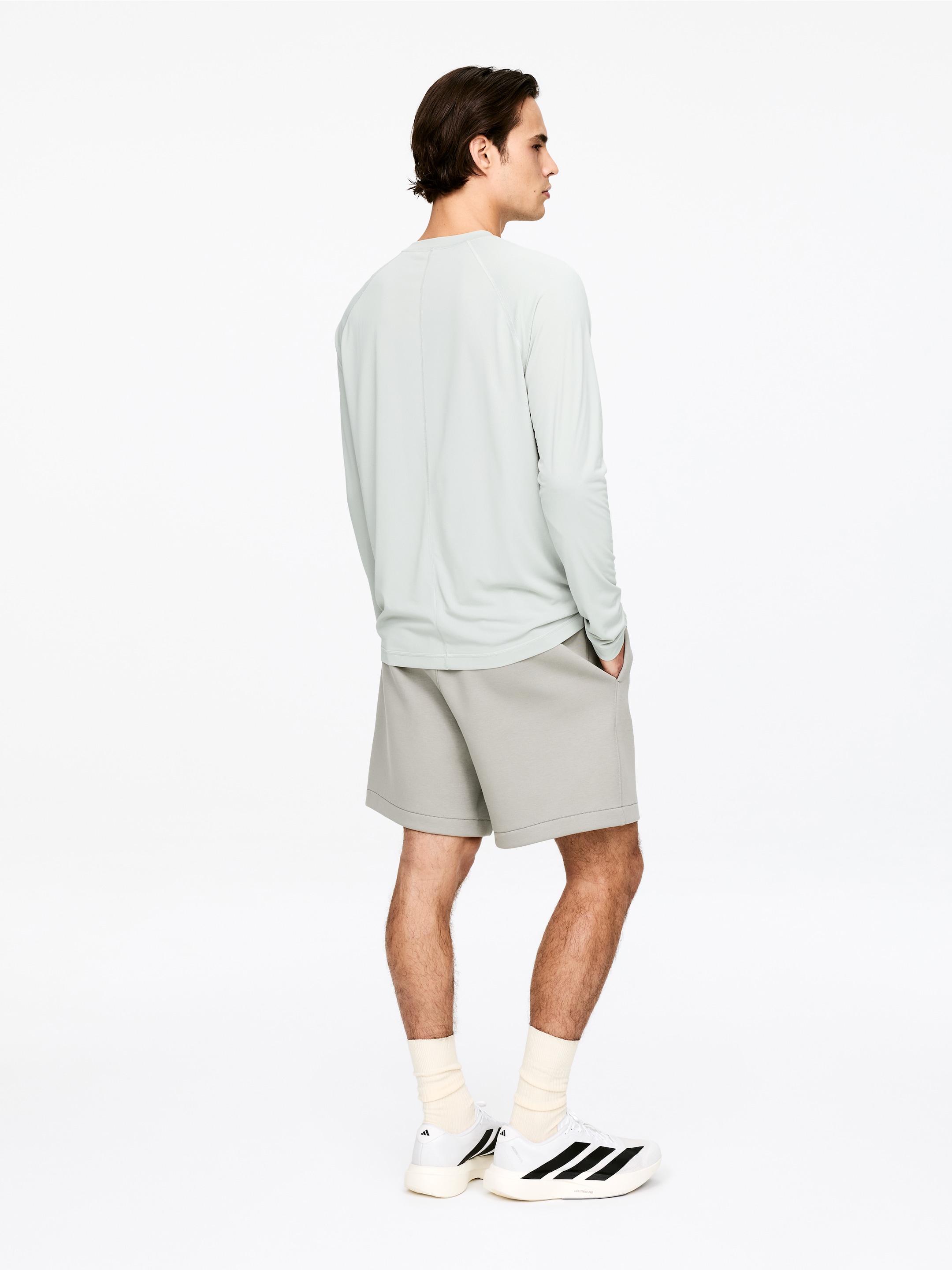 Haut à manches longues ARKET ACTIVE - Vert sauge clair - Regular fit - Homme - StillMedia/Lookbook - 3