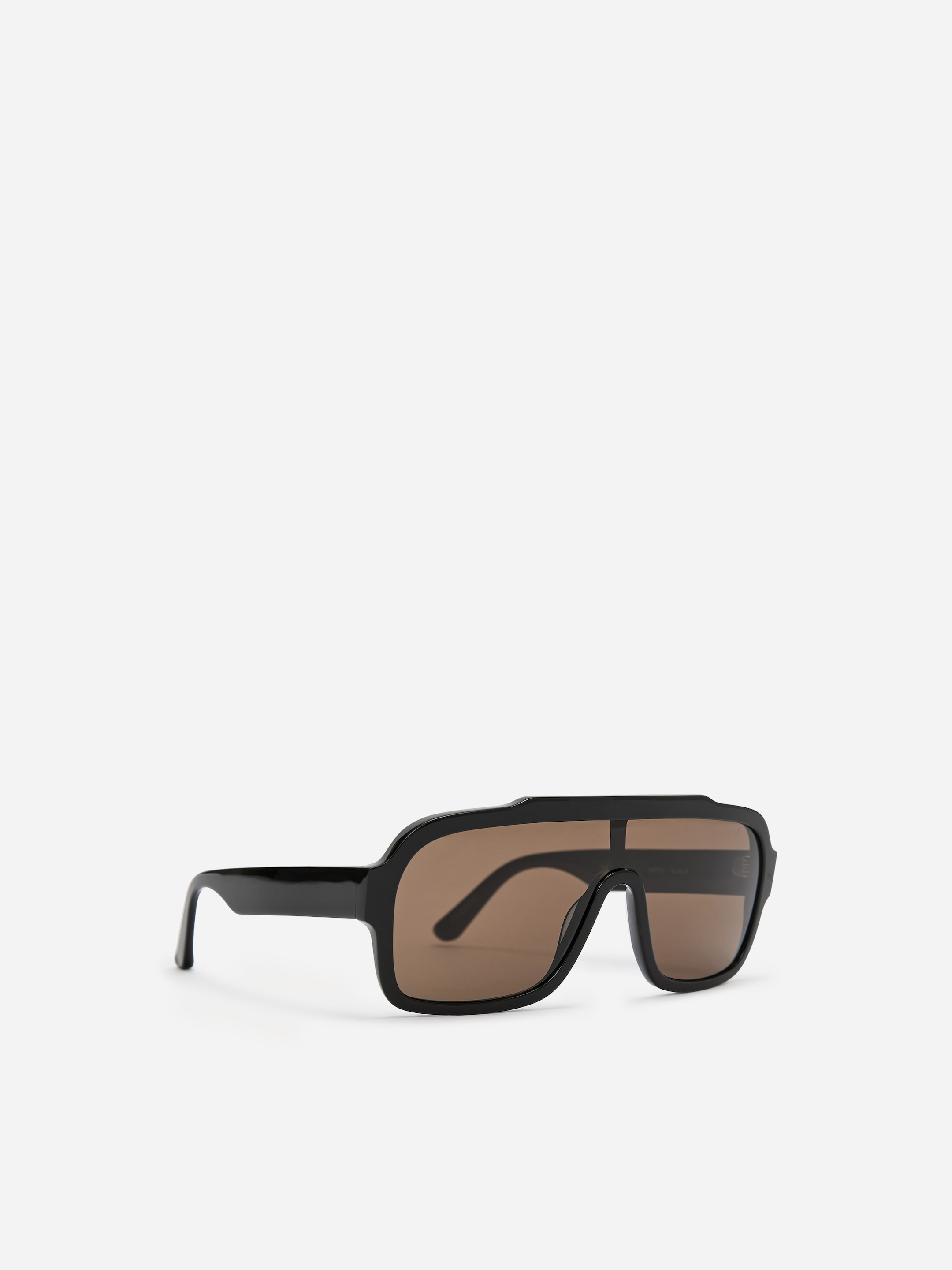 Monokel Aspen Sunglasses - Black - women - StillMedia/DescriptiveStillLife - 2