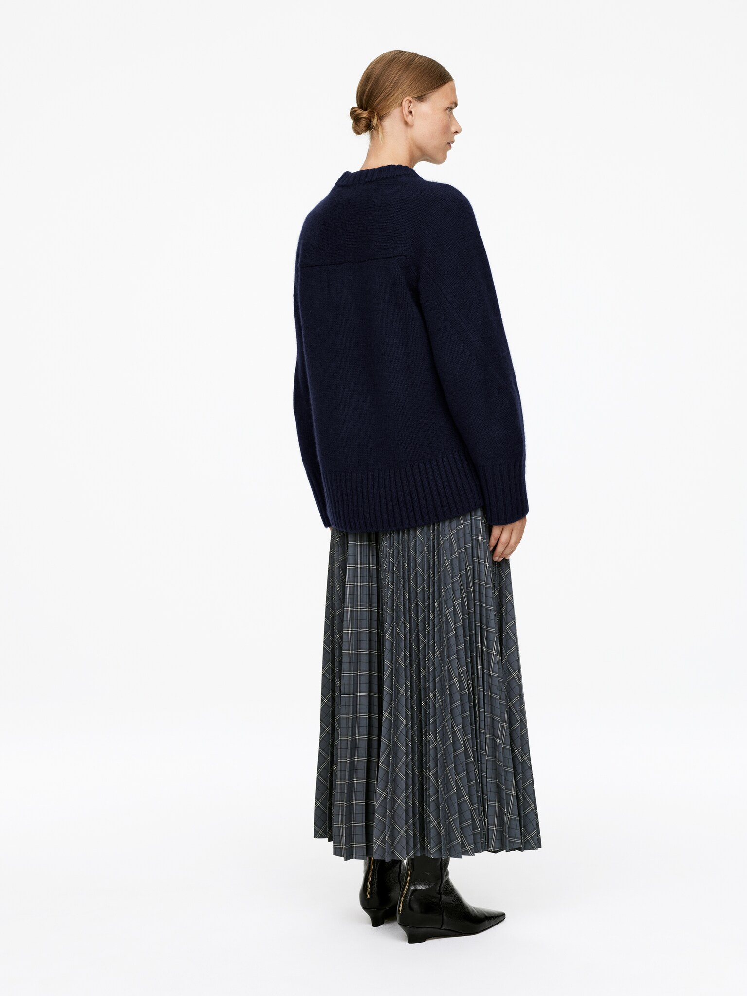 Chunky Pure Cashmere Jumper  ​ - Dark Blue/Beige - 6