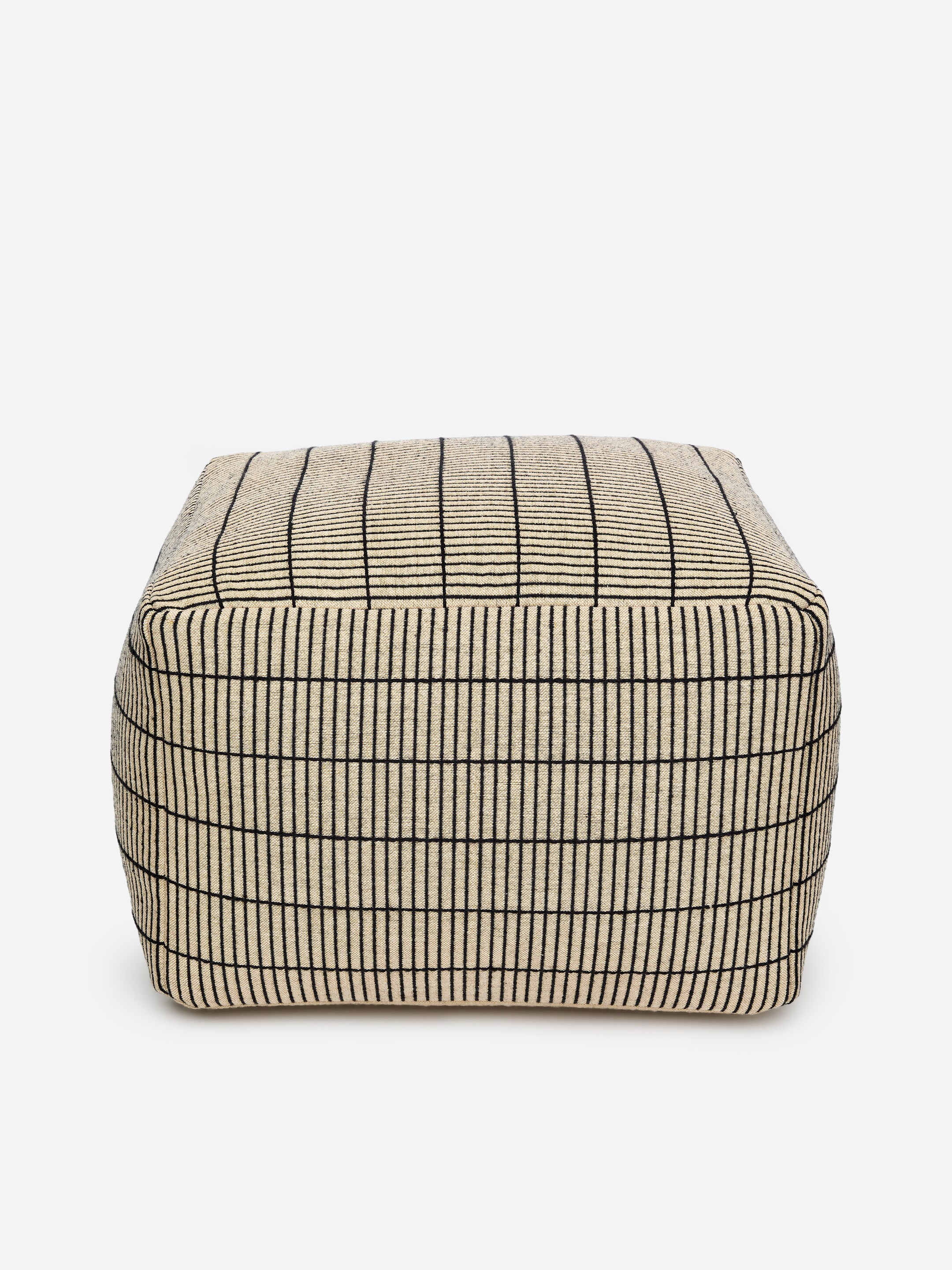 Puff aus Baumwolle und Wolle - Schwarz/Beige - Haushaltswaren - StillMedia/DescriptiveStillLife - 3