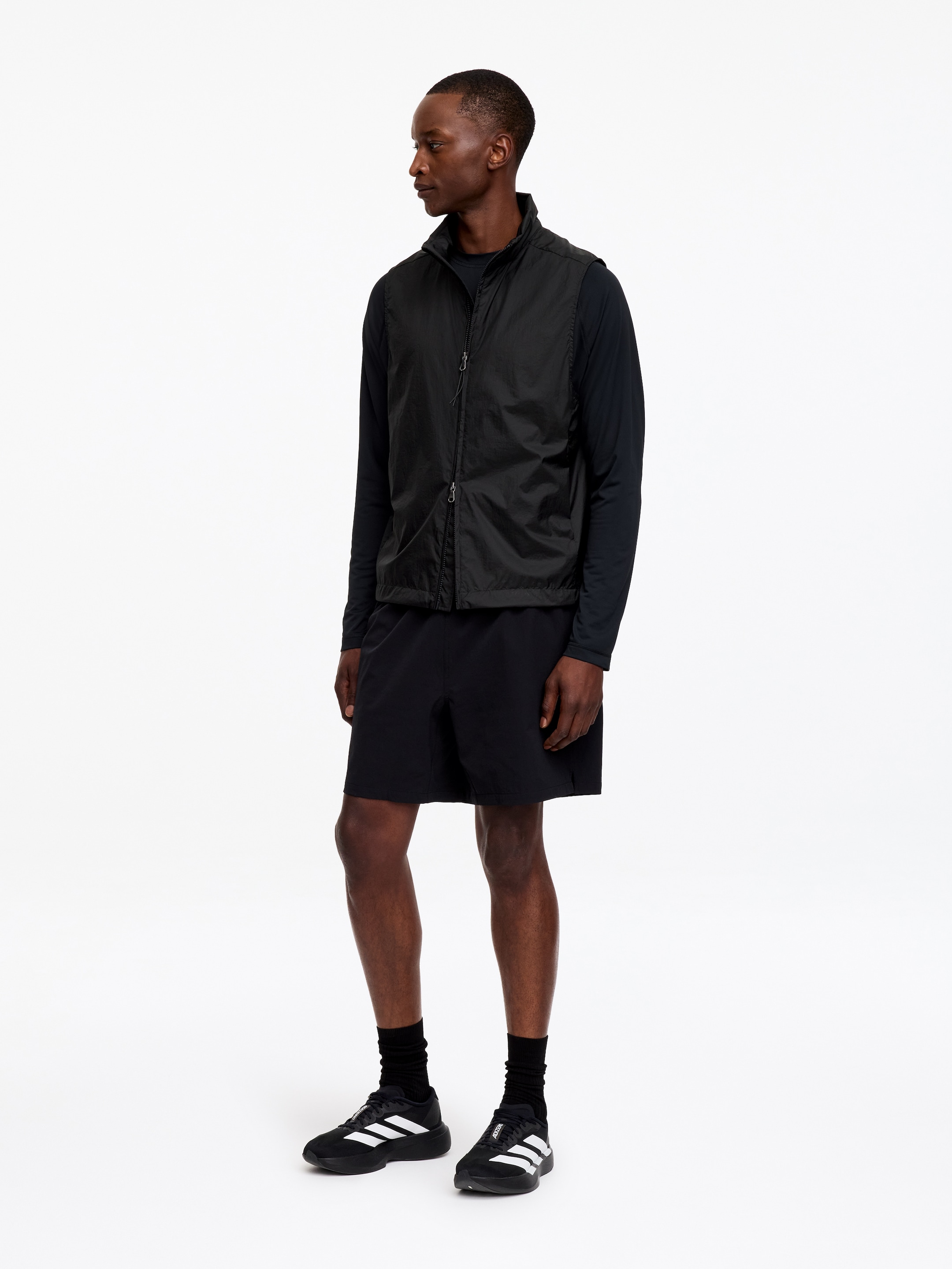 Chaleco de trail ARKET ACTIVE - Negro - Corte estándar - men - StillMedia/Lookbook - 3