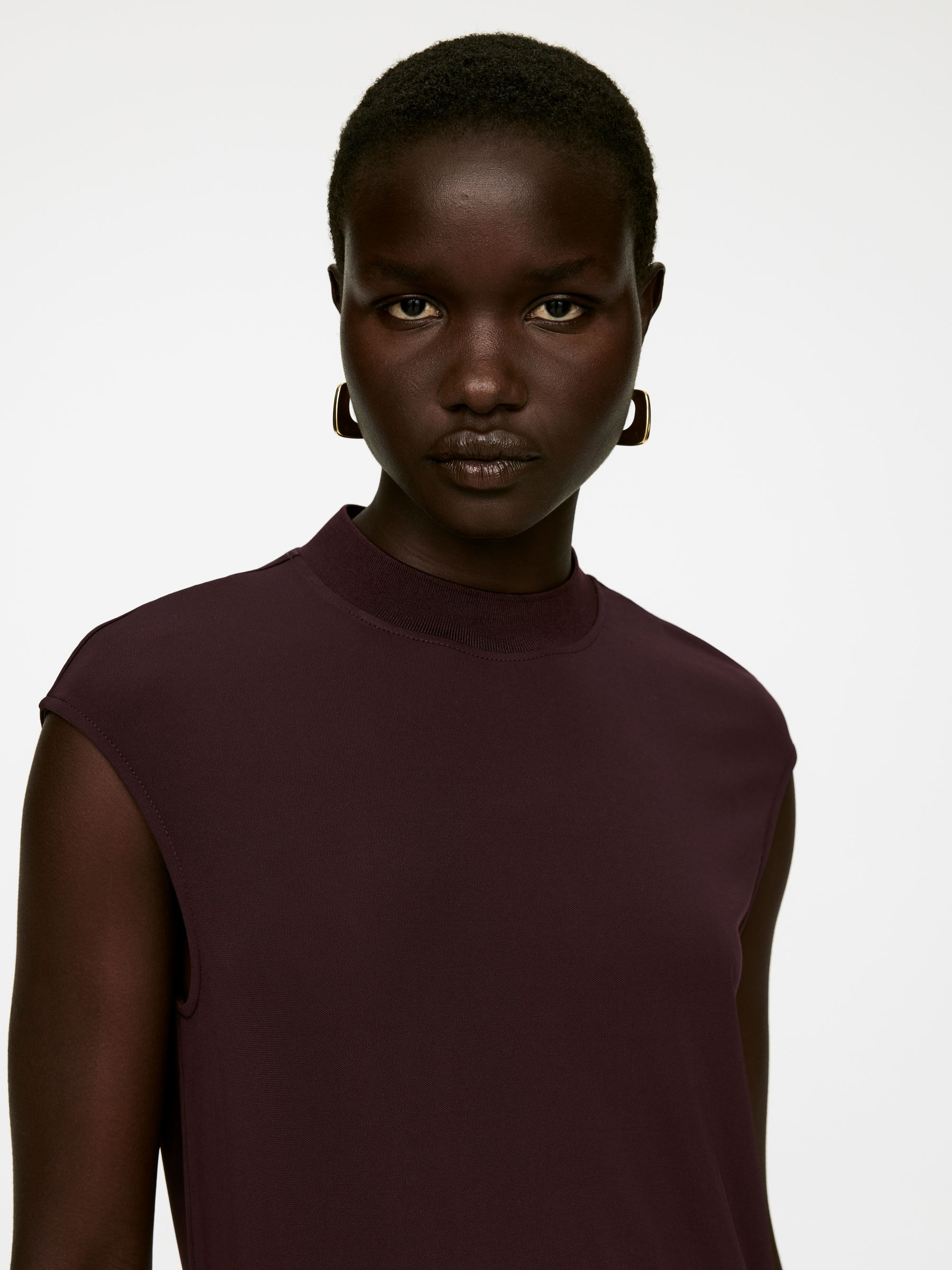 Mock-Neck Sleeveless Top - Dark Red - Regular fit - Women - StillMedia/Lookbook - 5