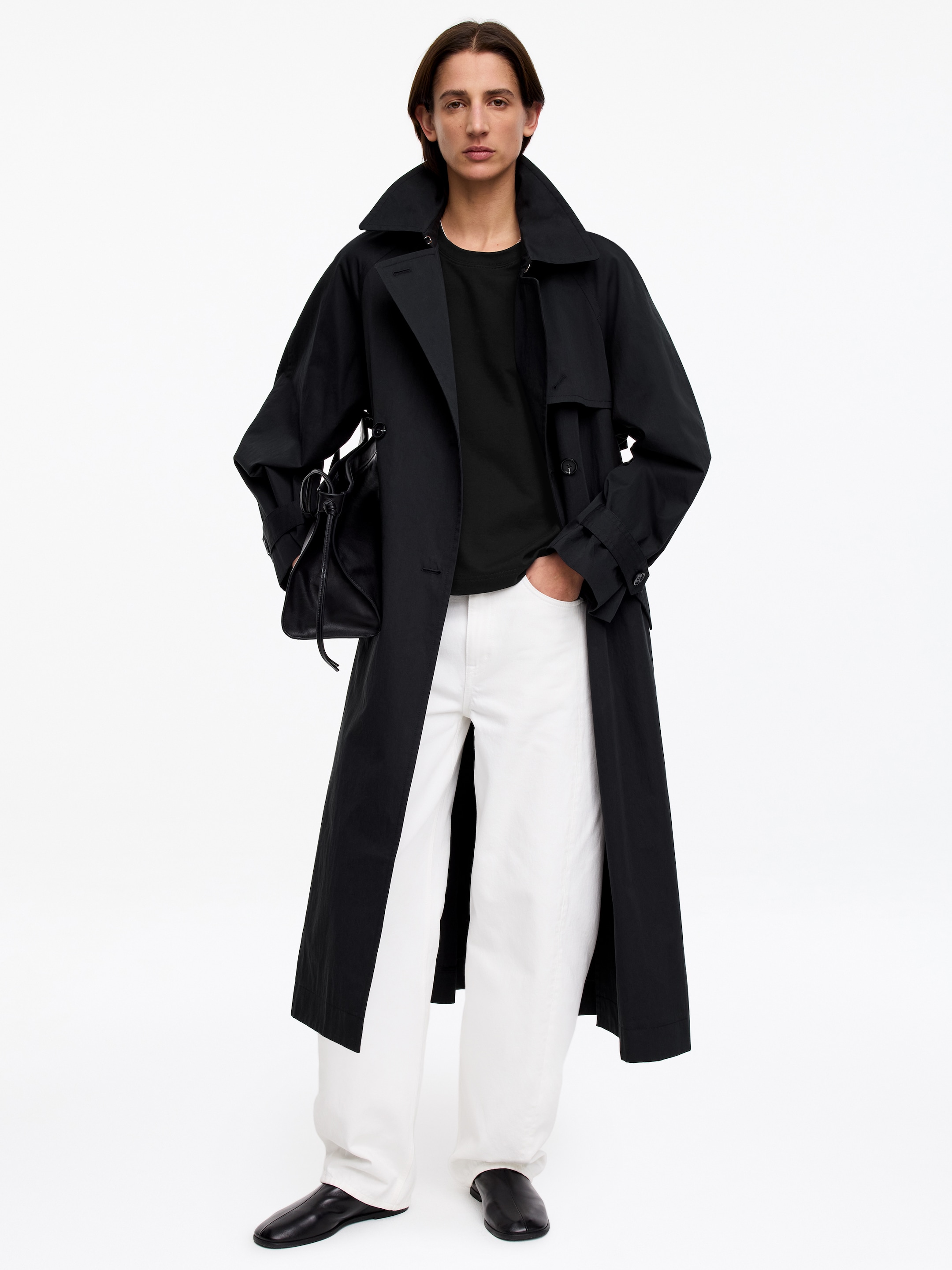 Kastiges Signature-T-Shirt - Schwarz - Relaxed Fit - Damen - StillMedia/Lookbook - 12