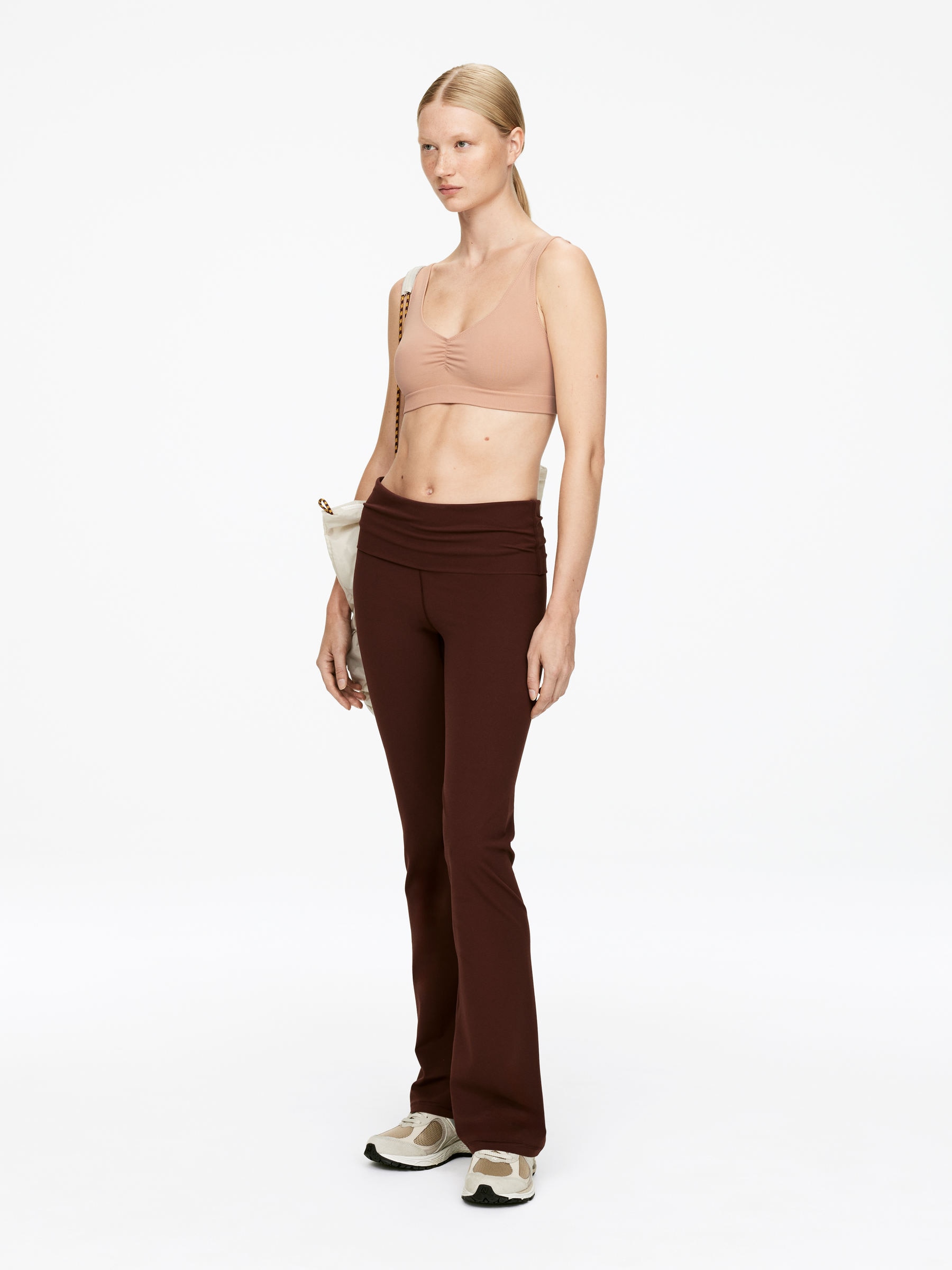 Seamless Top - Beige - Slim fit - Women - StillMedia/Lookbook - 5