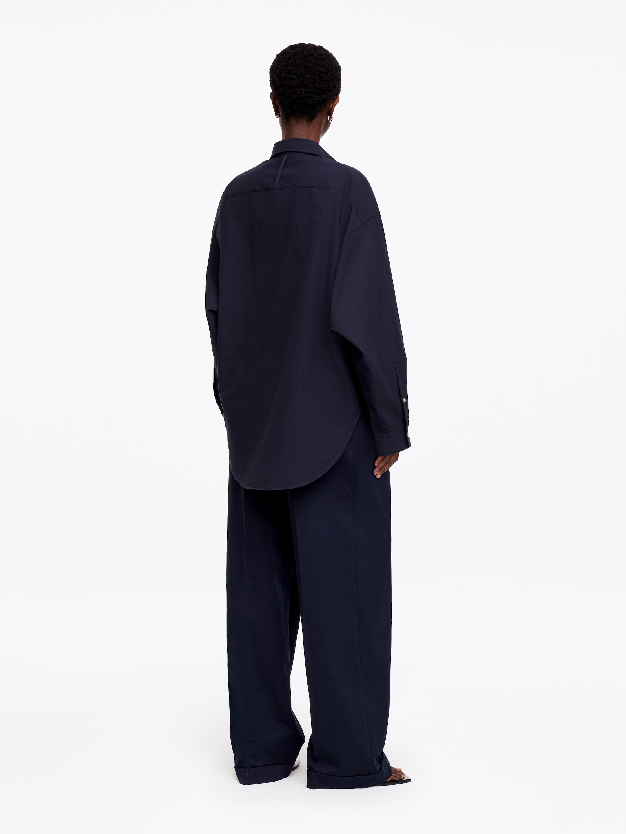 Camisa con mangas murciélago - Azul oscuro - Oversized - women - StillMedia/Lookbook - 4