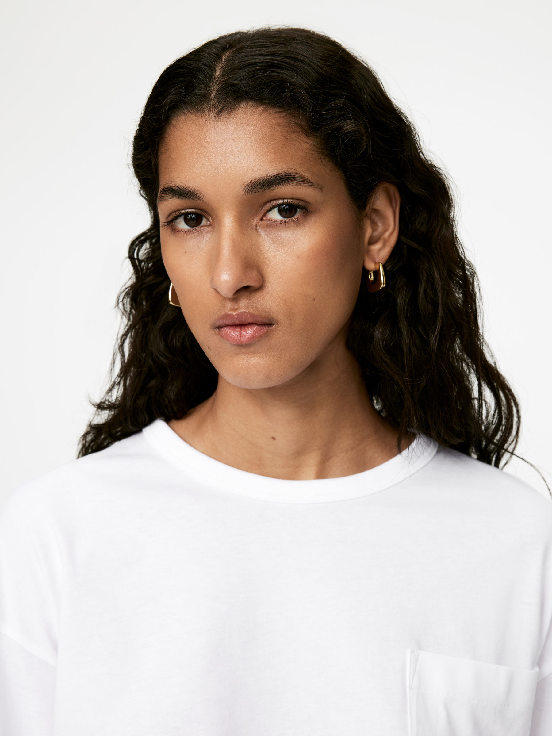 SHIRO Relaxed T-Shirt - White - Oversized - Women - StillMedia/Lookbook - 6
