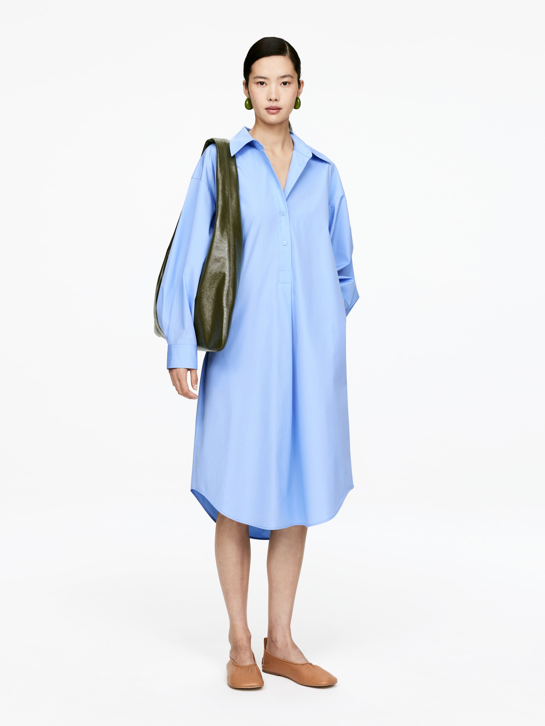 Zobrazit větší obrázek: Oversize košilové šaty - světle modrá - ŽENY | H&M CZ 1