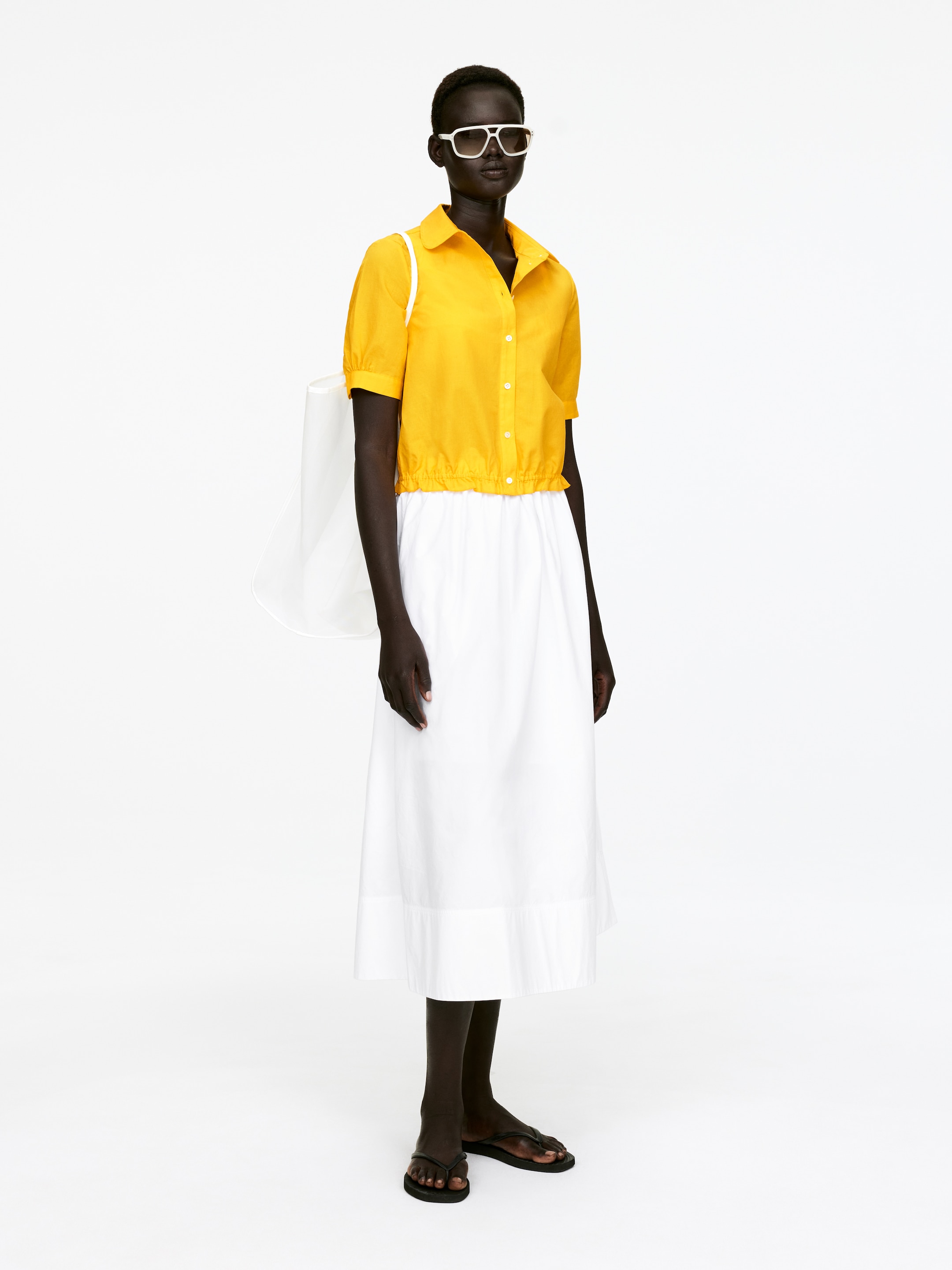 Zobrazit větší obrázek: Halenka s kulatým límcem - Yellow - ŽENY | H&M CZ 4