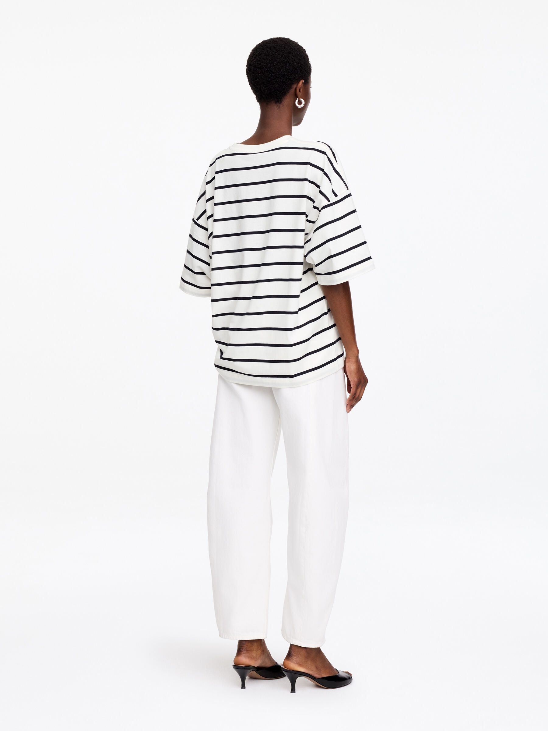 Oversize-T-Shirt - Cremeweiß/Dunkelblau - Oversize - Damen - StillMedia/Lookbook - 5
