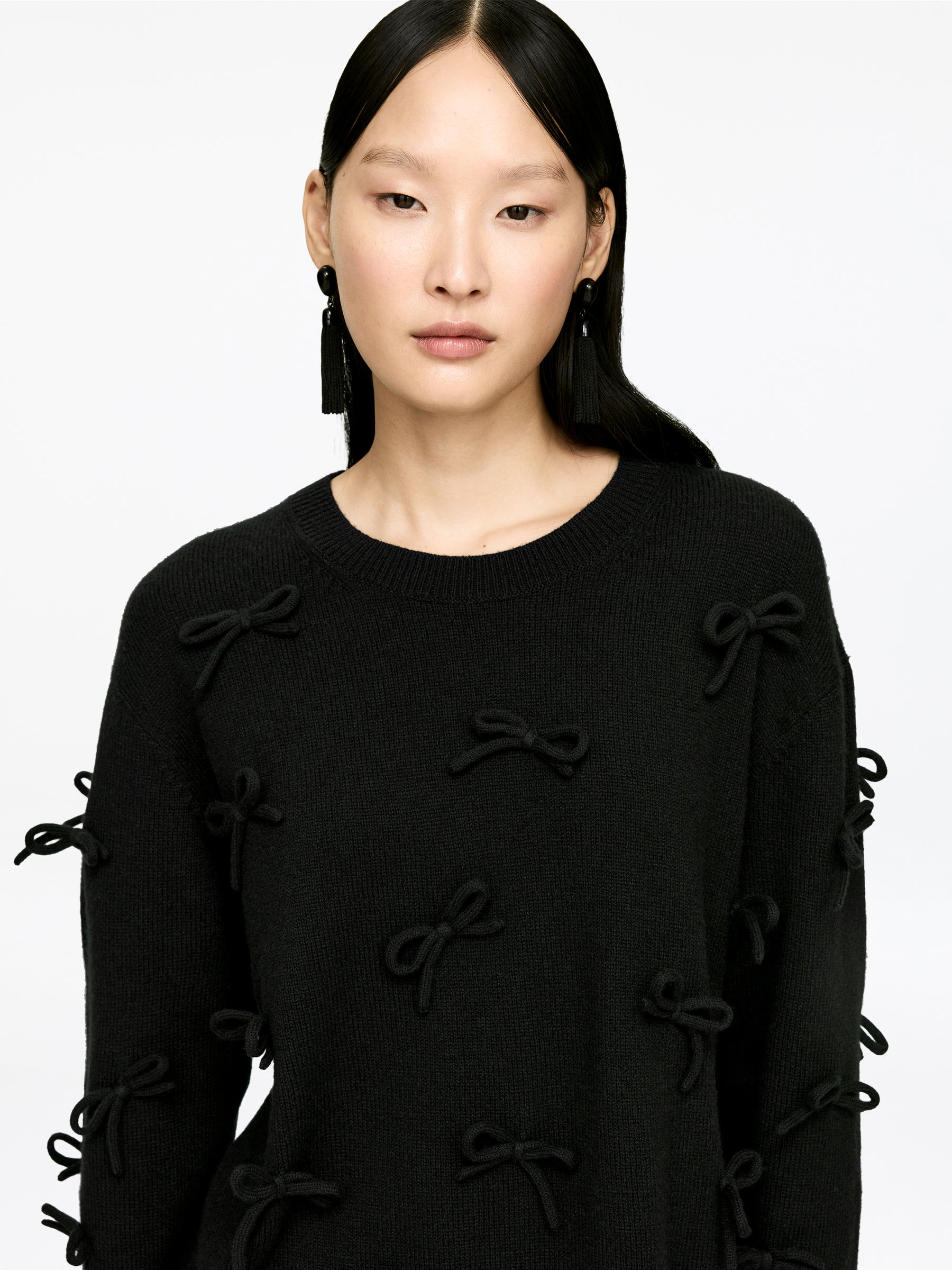 Pull en laine avec nœuds - Noir - Loose fit - Femme - StillMedia/Lookbook - 5