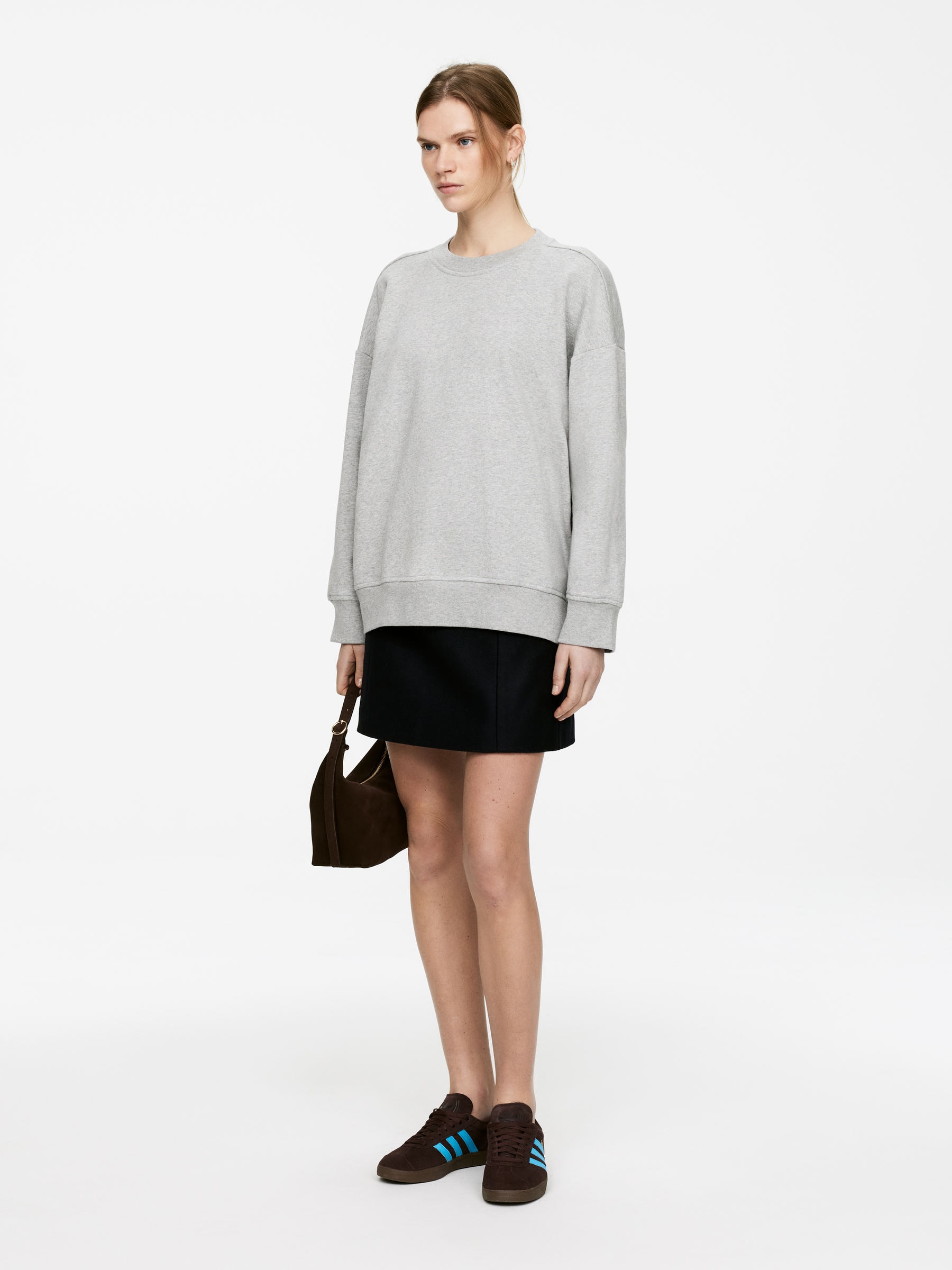 Relaxed Terry Sweatshirt - Grey Melange - Oversized - Women - StillMedia/Lookbook - 4