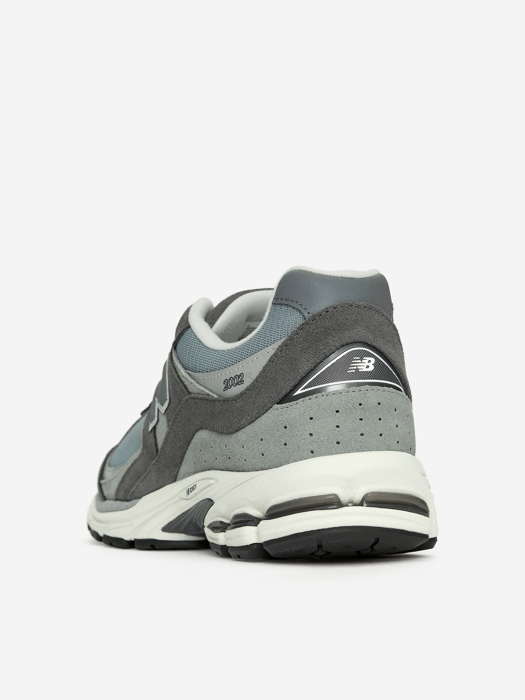 New Balance 2002R Trainers - Grey - Men - StillMedia/DescriptiveStillLife - 3